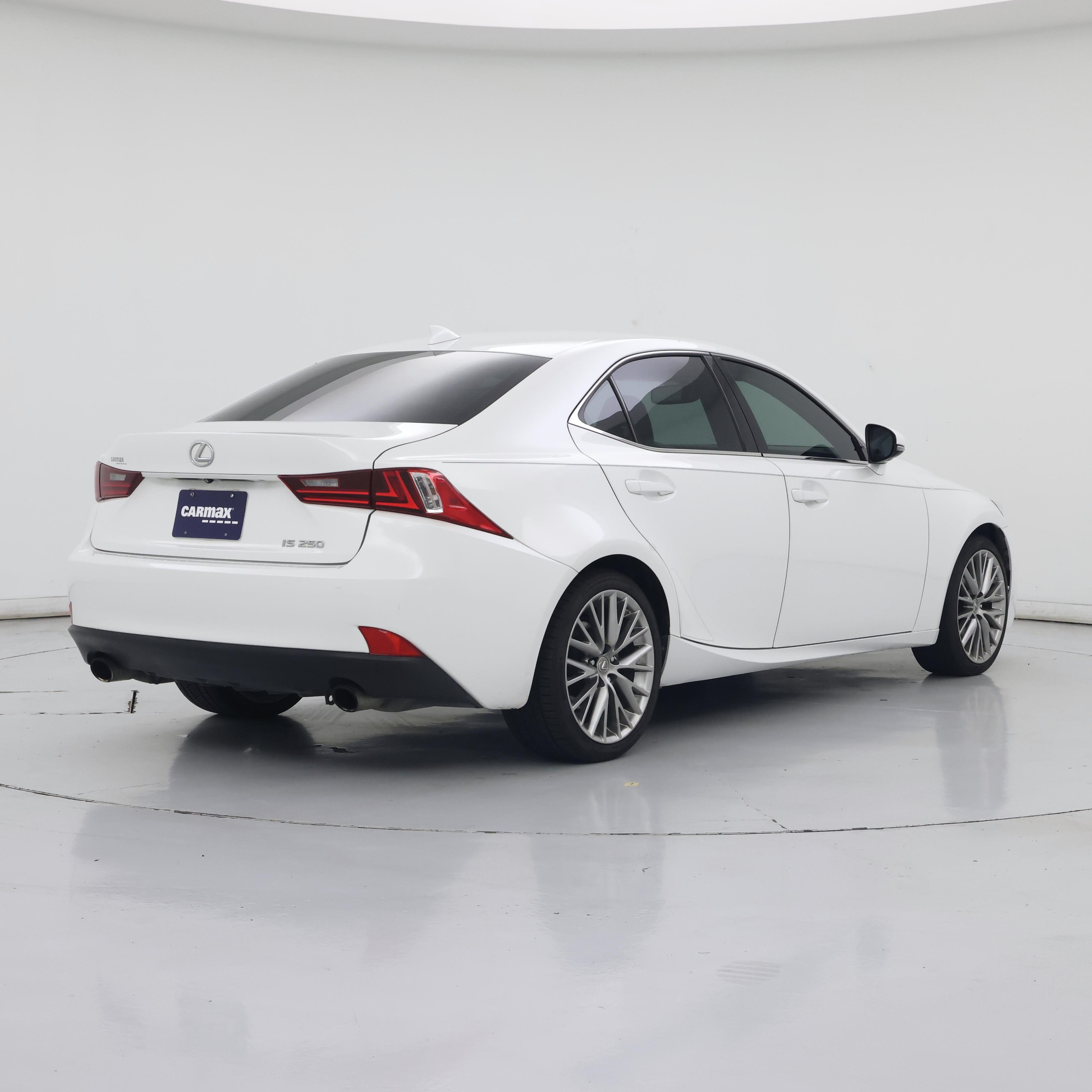 Thumbnail: 2015 Lexus IS - 8