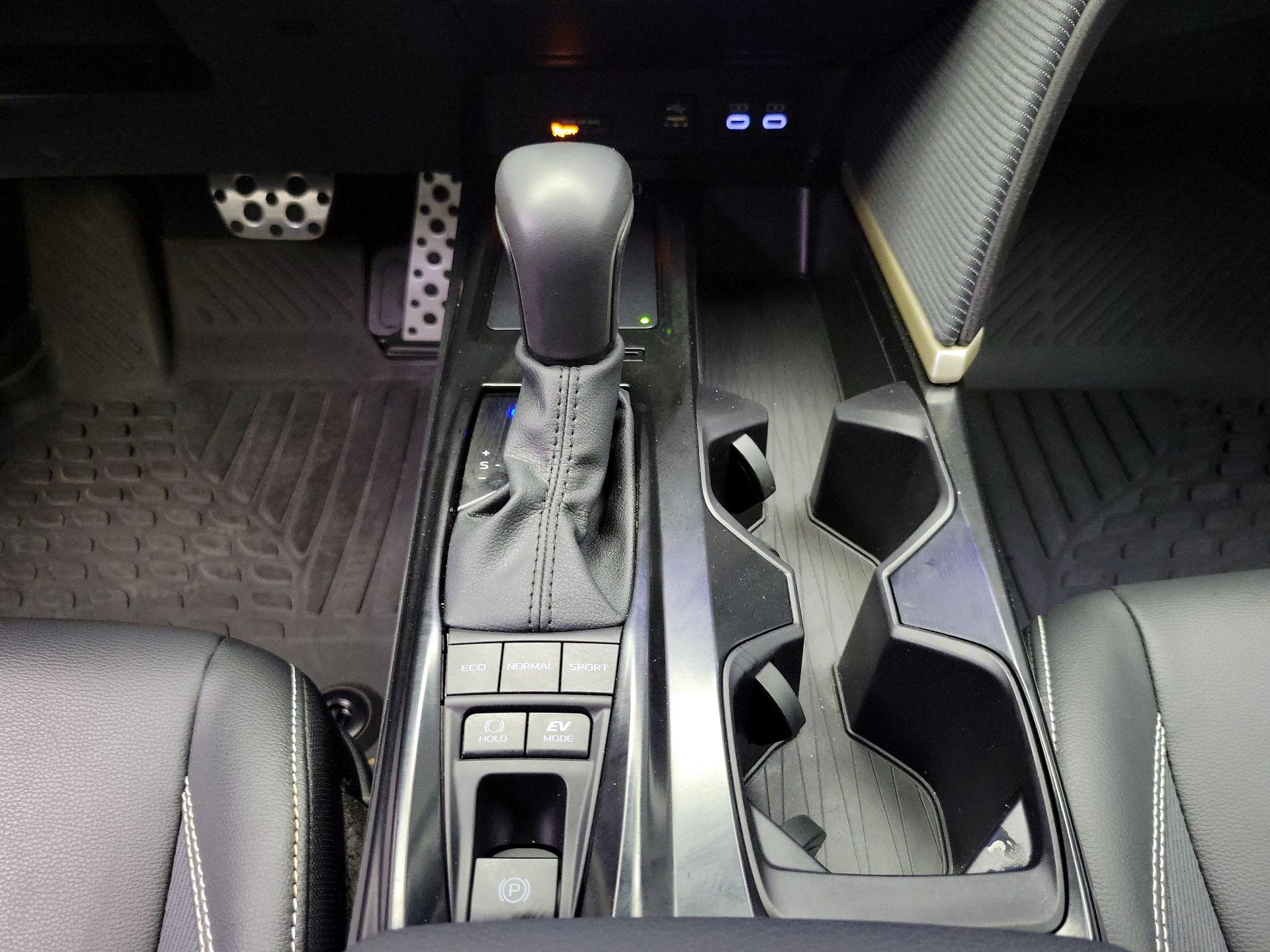 Thumbnail: 2025 Toyota Camry - 18