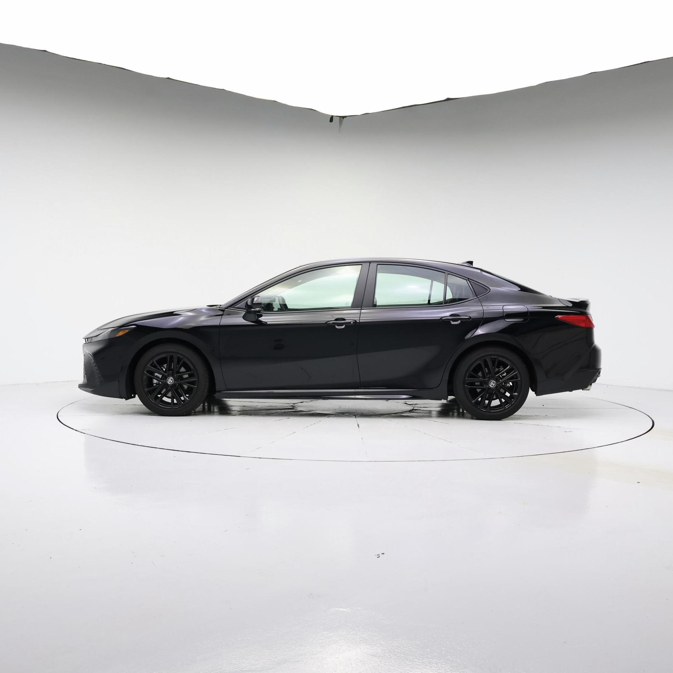 Thumbnail: 2025 Toyota Camry - 3