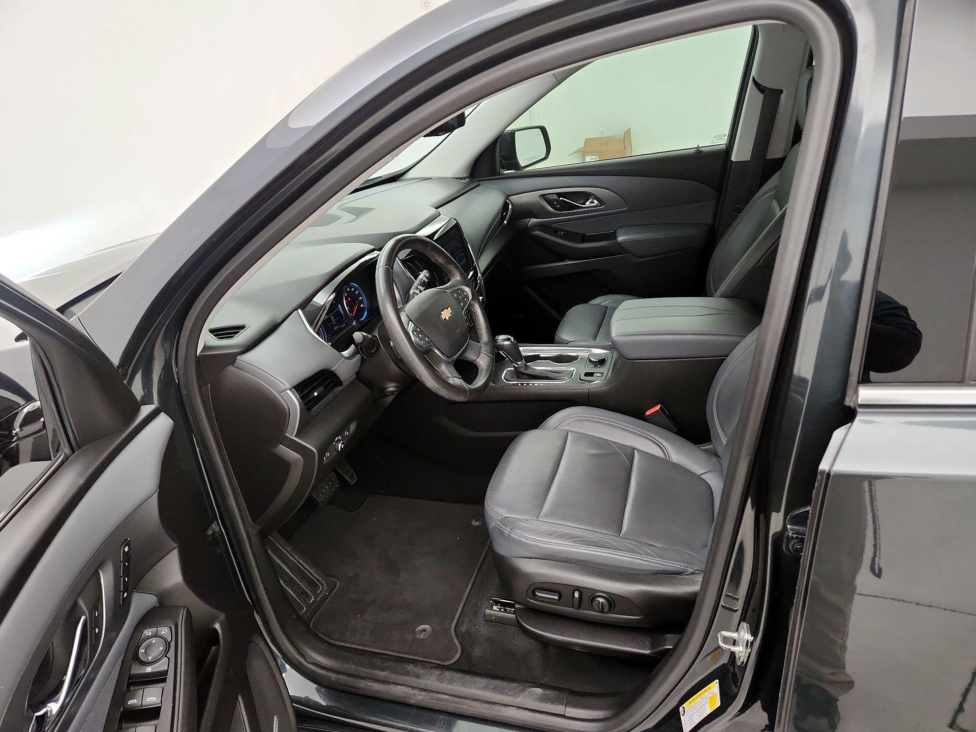 Thumbnail: 2018 Chevrolet Traverse - 11