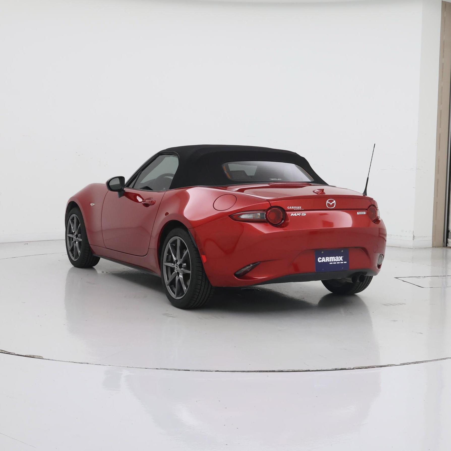 Thumbnail: 2017 Mazda MX-5 Miata - 2
