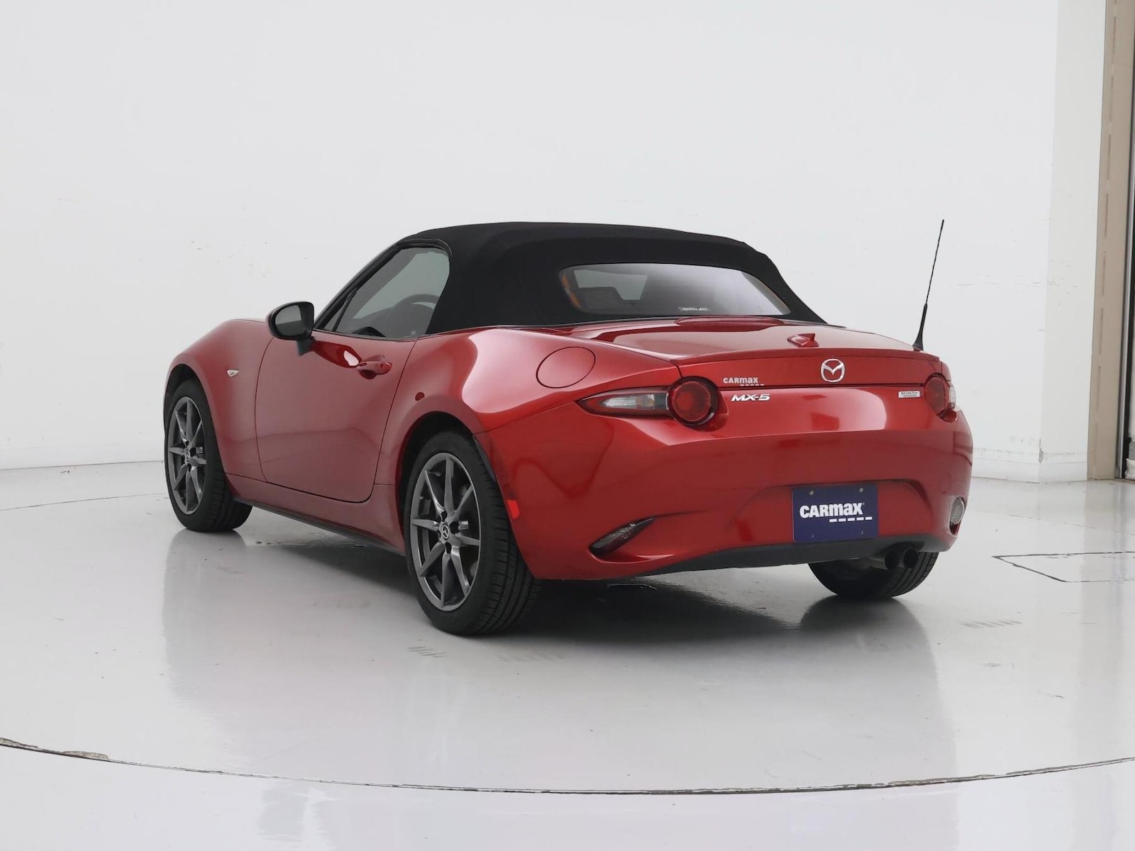 2017 Mazda MX-5 Miata Grand Touring - Photo 3