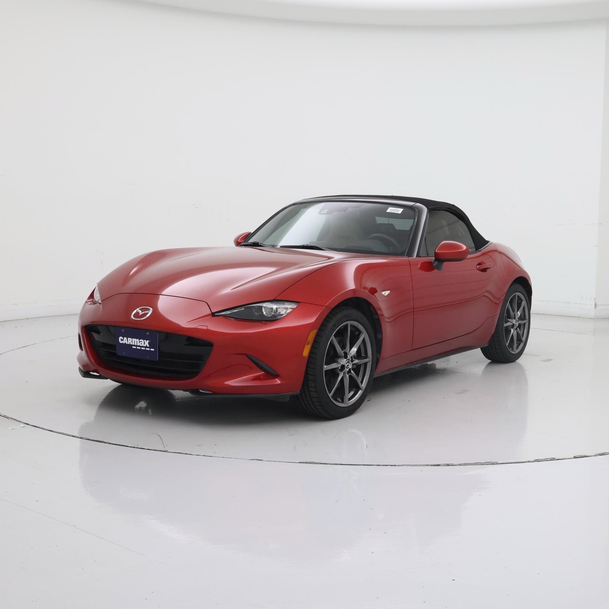 Thumbnail: 2017 Mazda MX-5 Miata - 4