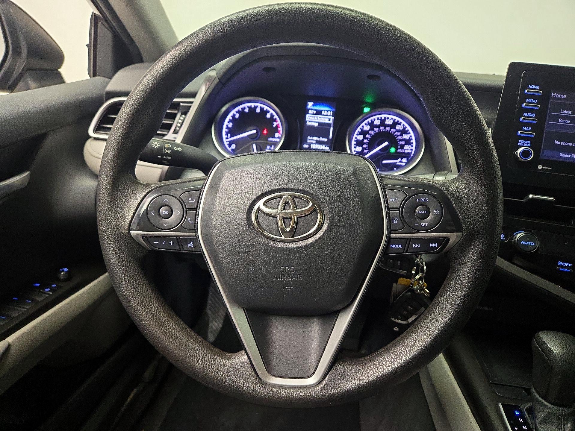 Thumbnail: 2022 Toyota Camry - 10