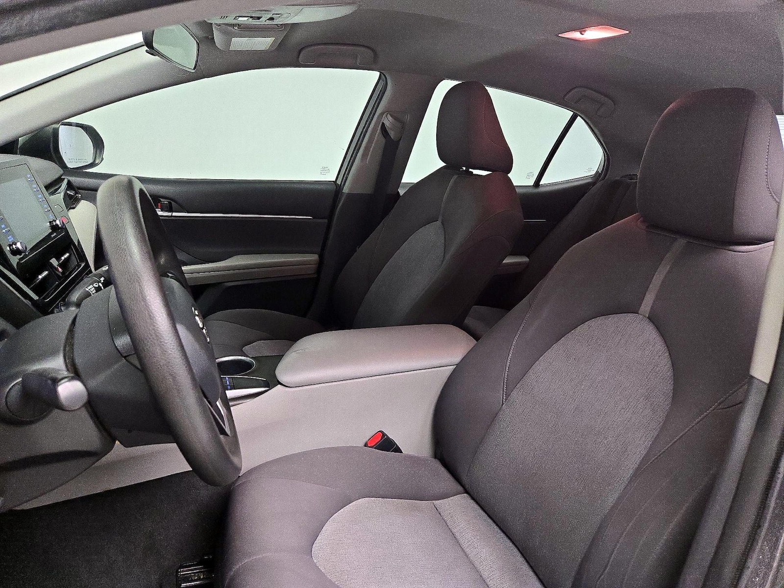 Power Seat(s) & Side Airbags