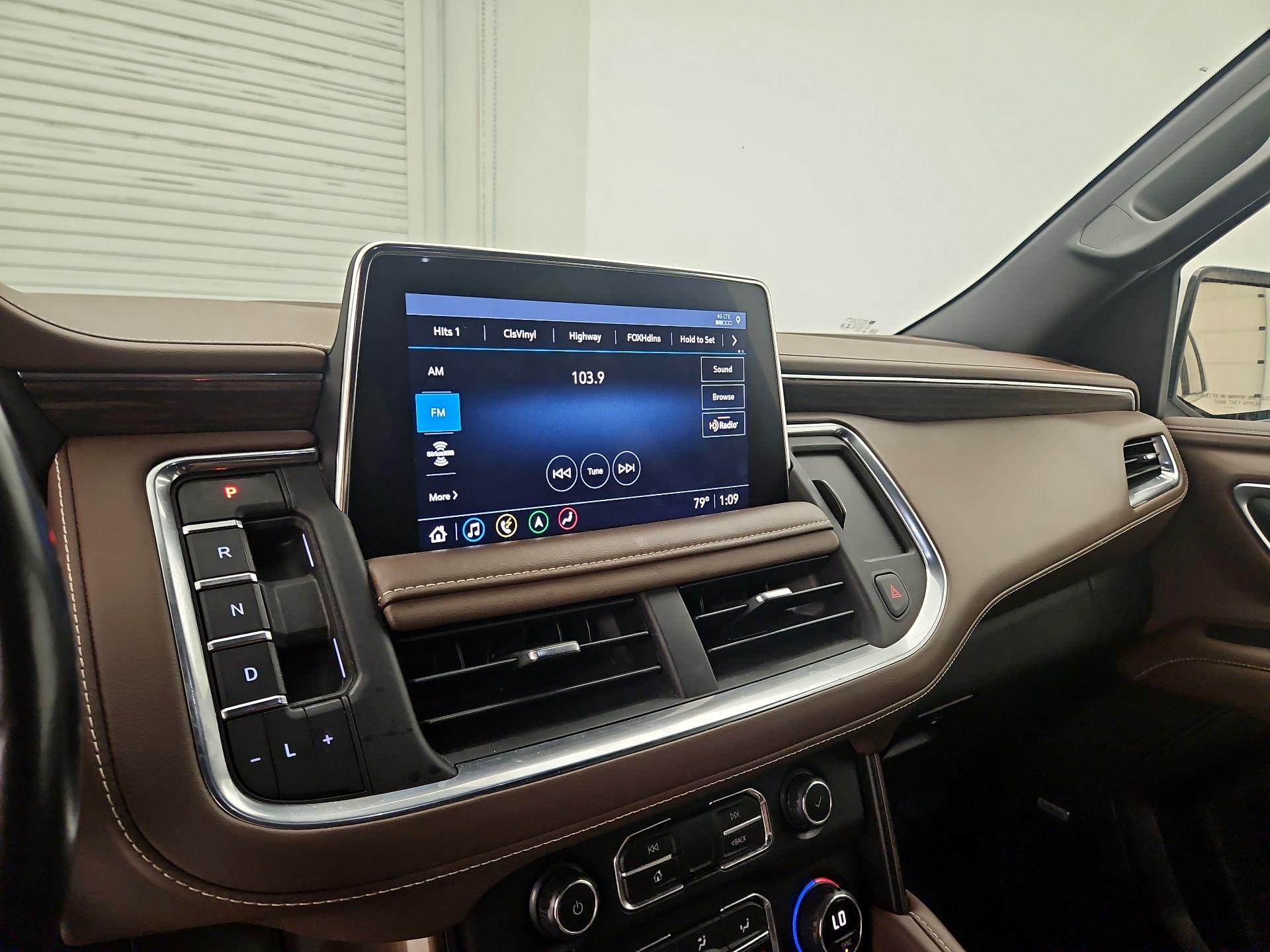 Thumbnail: 2021 Chevrolet Suburban - 16
