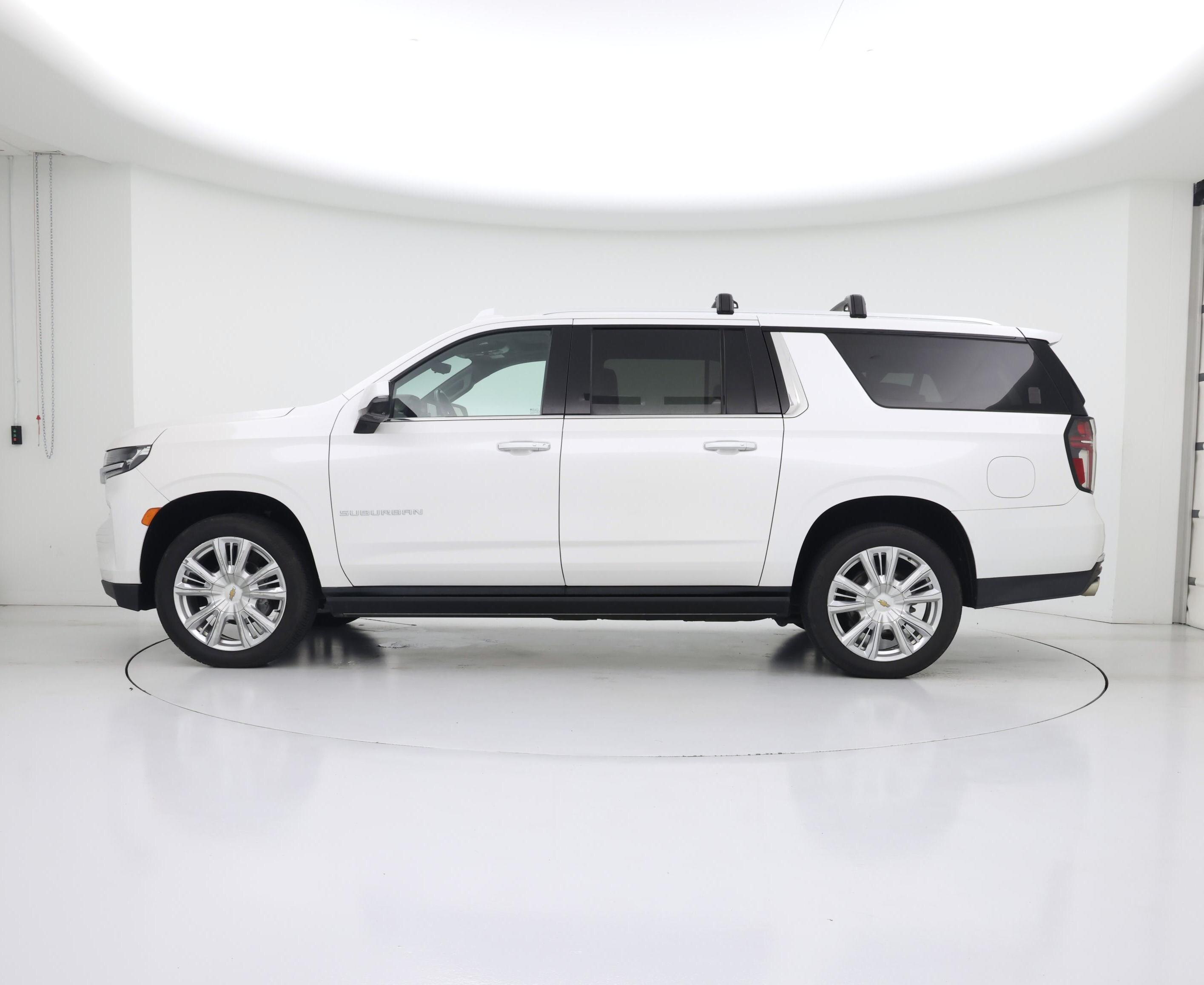 Thumbnail: 2021 Chevrolet Suburban - 3