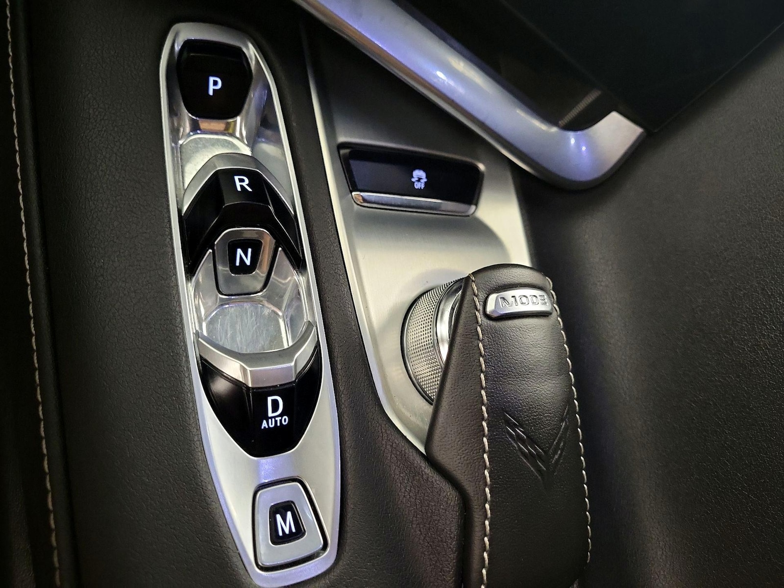 2024 Chevrolet Corvette 1LT - Photo 18