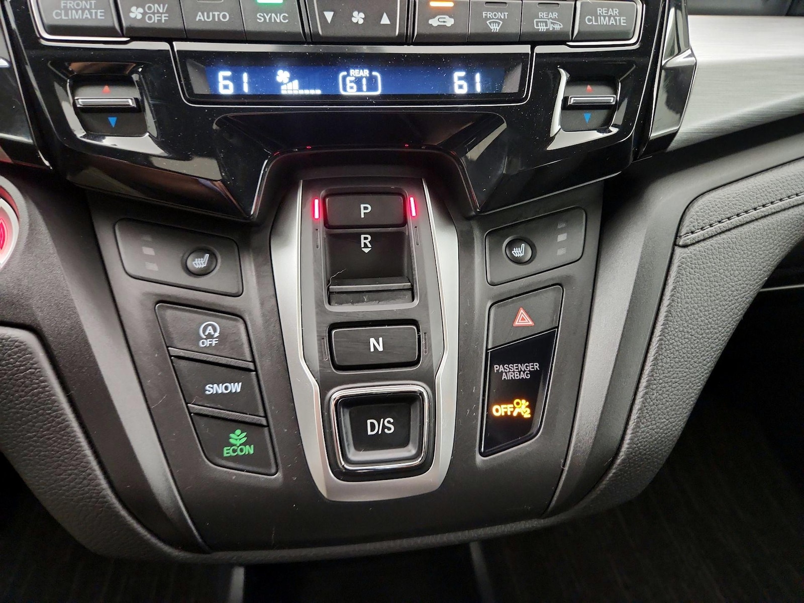2024 Honda Odyssey EX-L - Photo 18