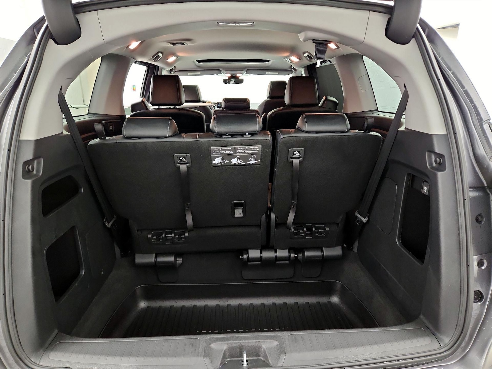 2024 Honda Odyssey EX-L - Photo 22