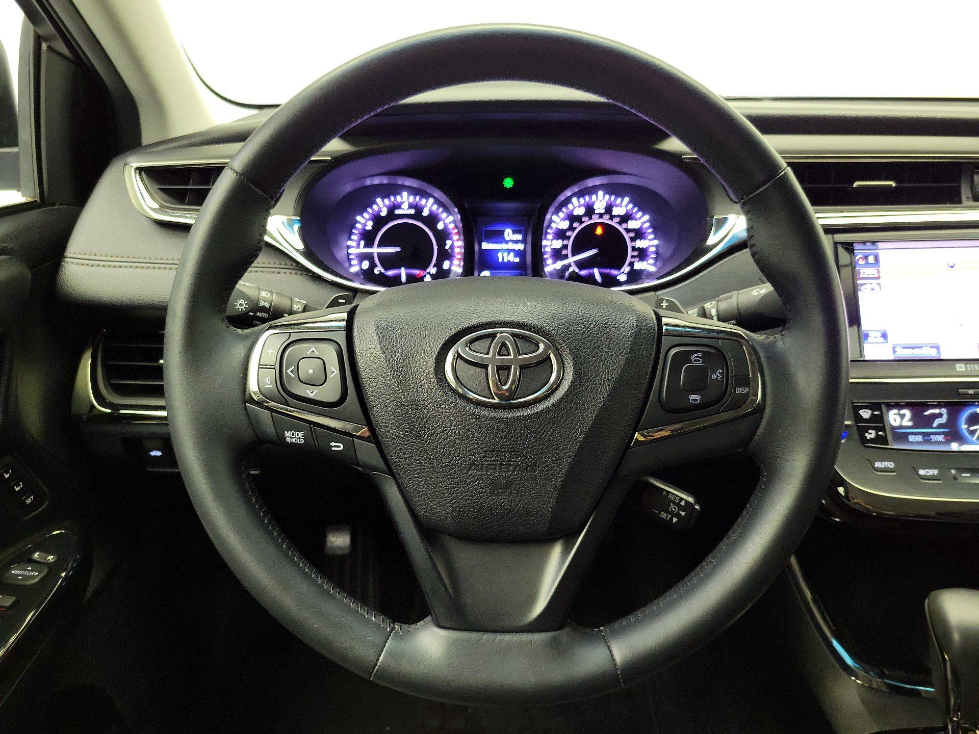 Thumbnail: 2014 Toyota Avalon - 10