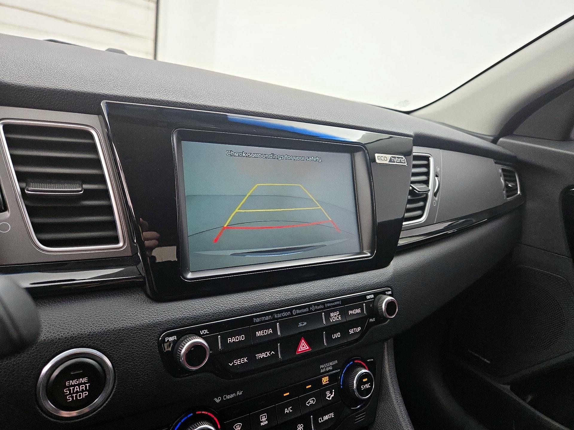 Thumbnail: 2017 Kia Niro - 15