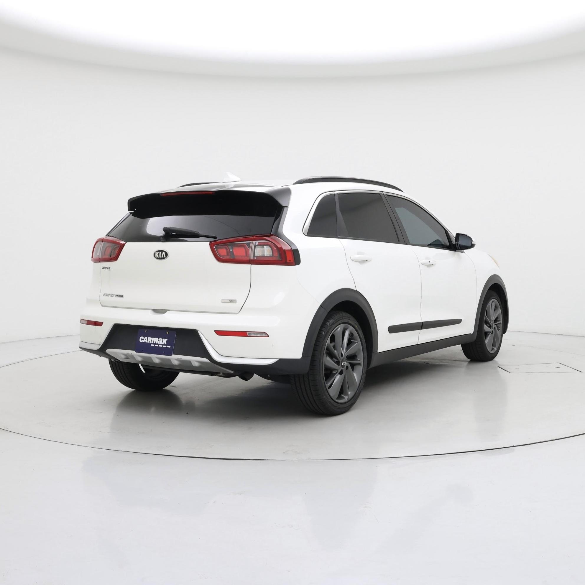 Thumbnail: 2017 Kia Niro - 8
