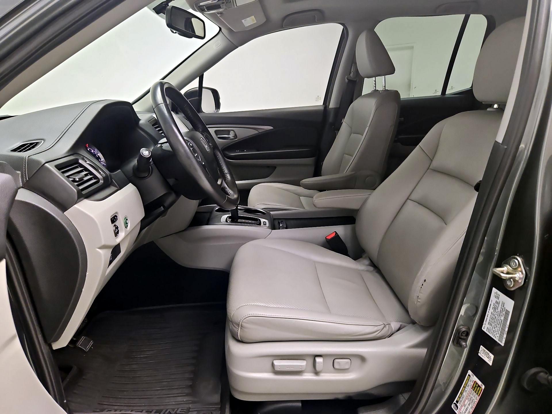 Thumbnail: 2019 Honda Ridgeline - 11