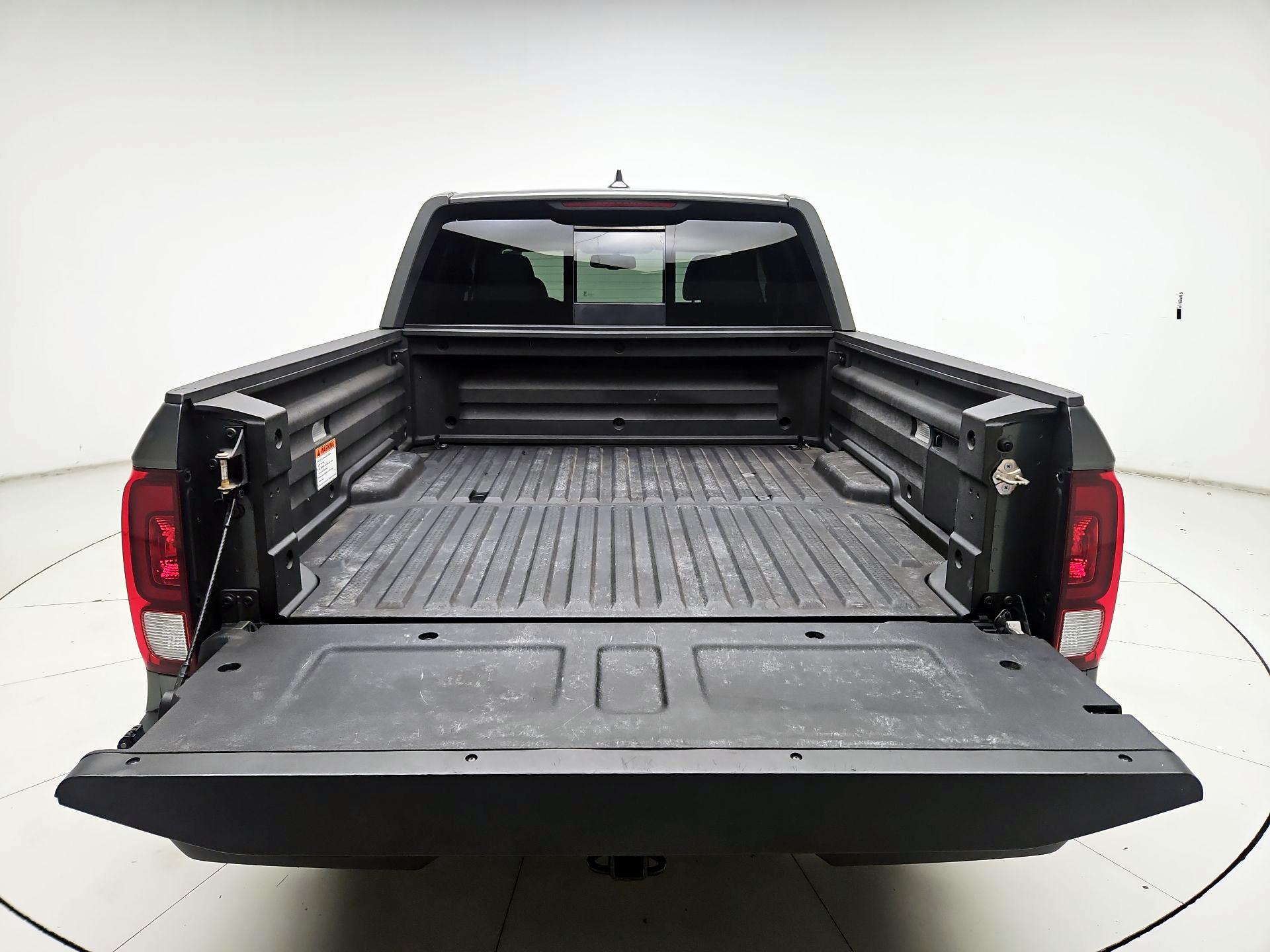 Thumbnail: 2019 Honda Ridgeline - 18