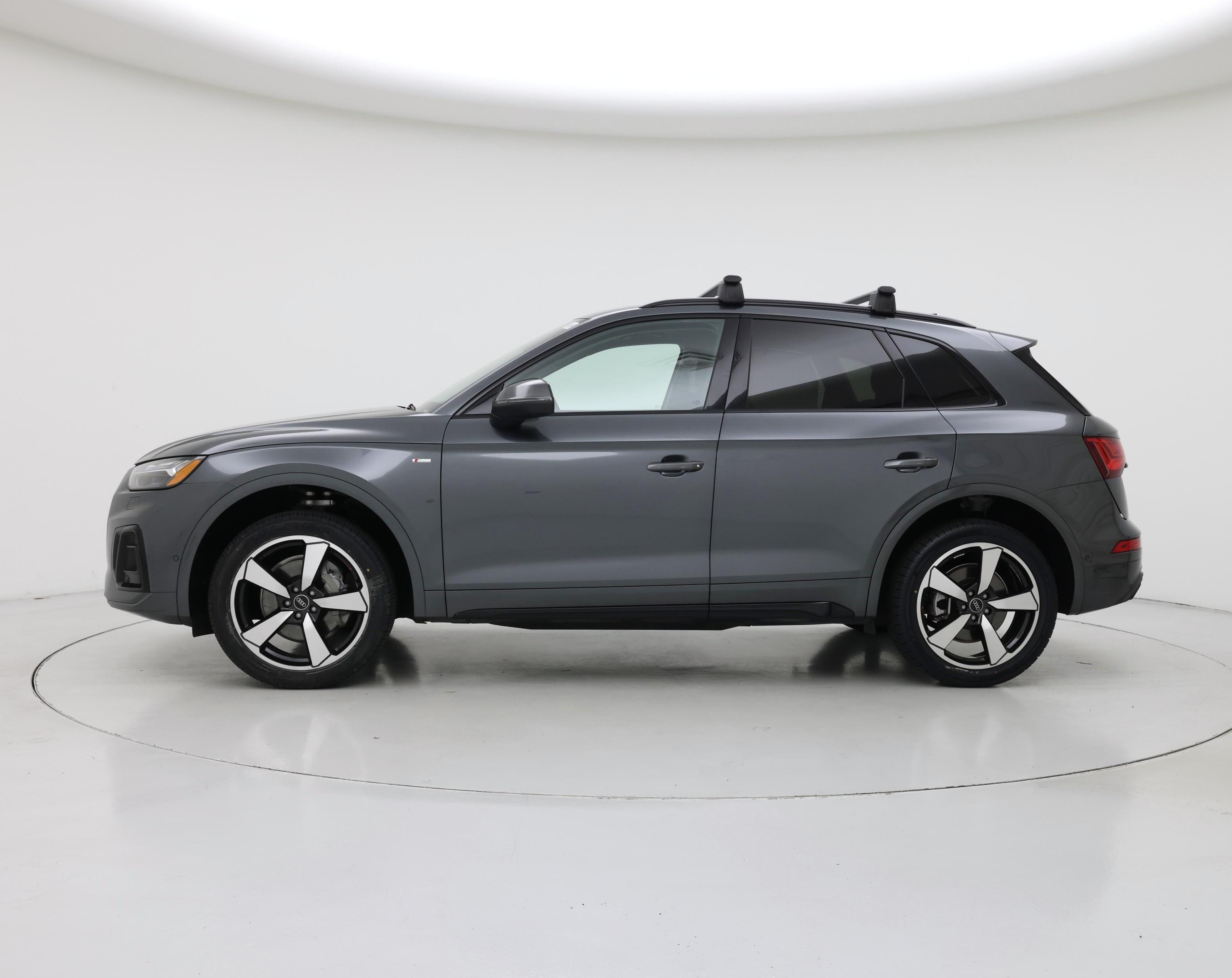 Thumbnail: 2023 Audi Q5 - 3