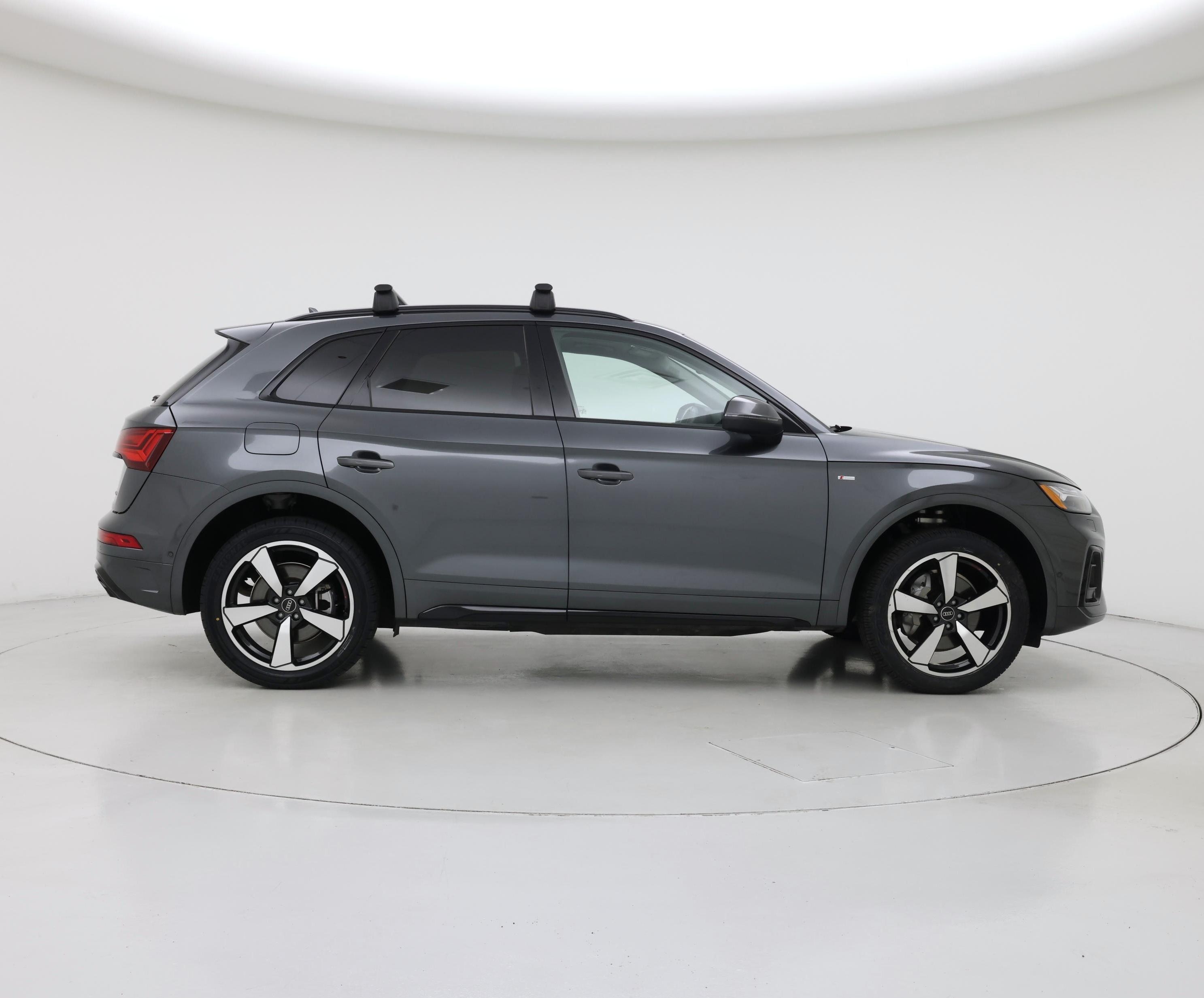 Thumbnail: 2023 Audi Q5 - 7