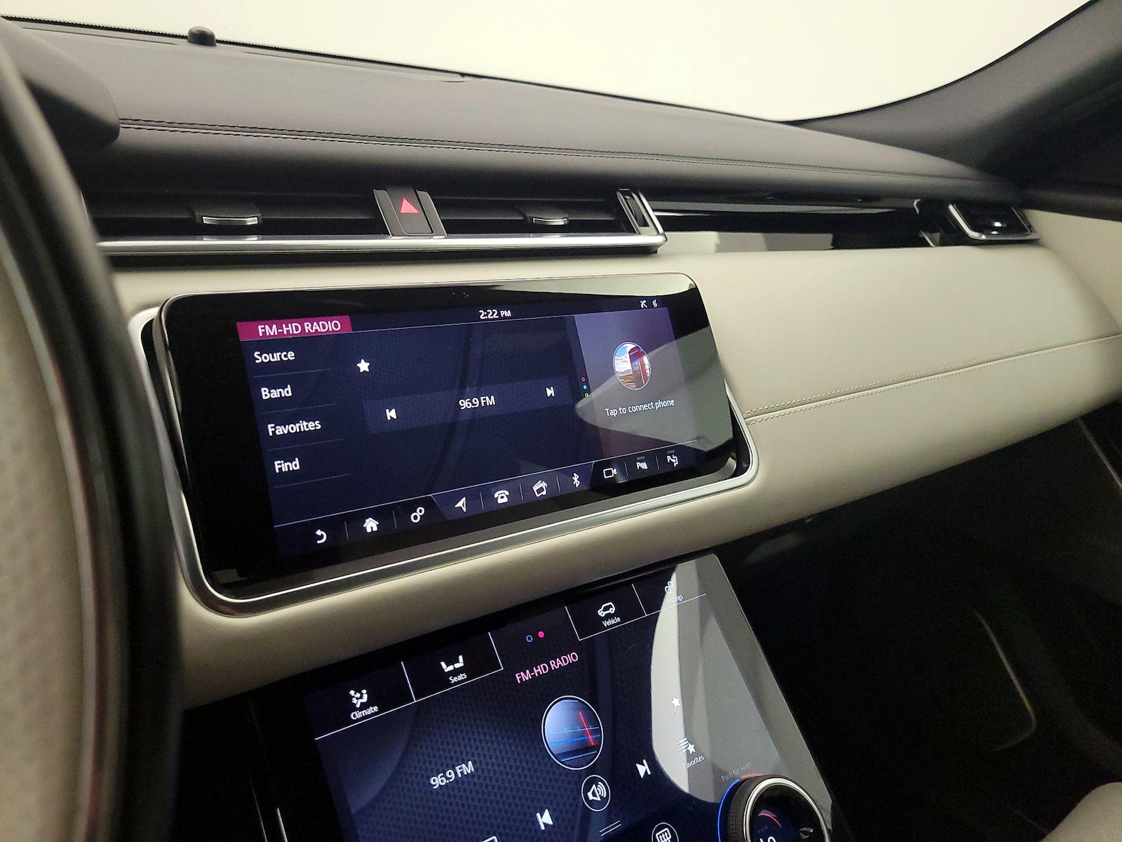 2019 Land Rover Range Rover Velar SE - Photo 17