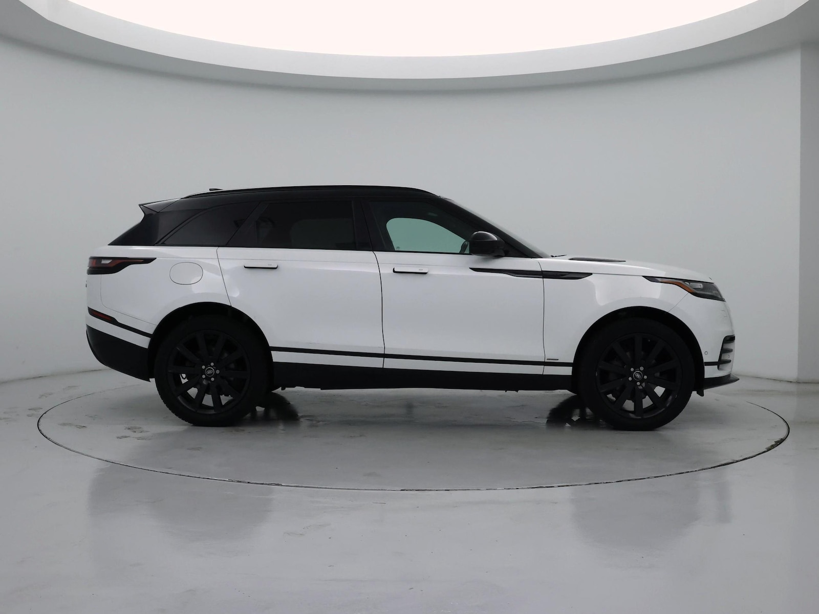 2019 Land Rover Range Rover Velar SE - Photo 8