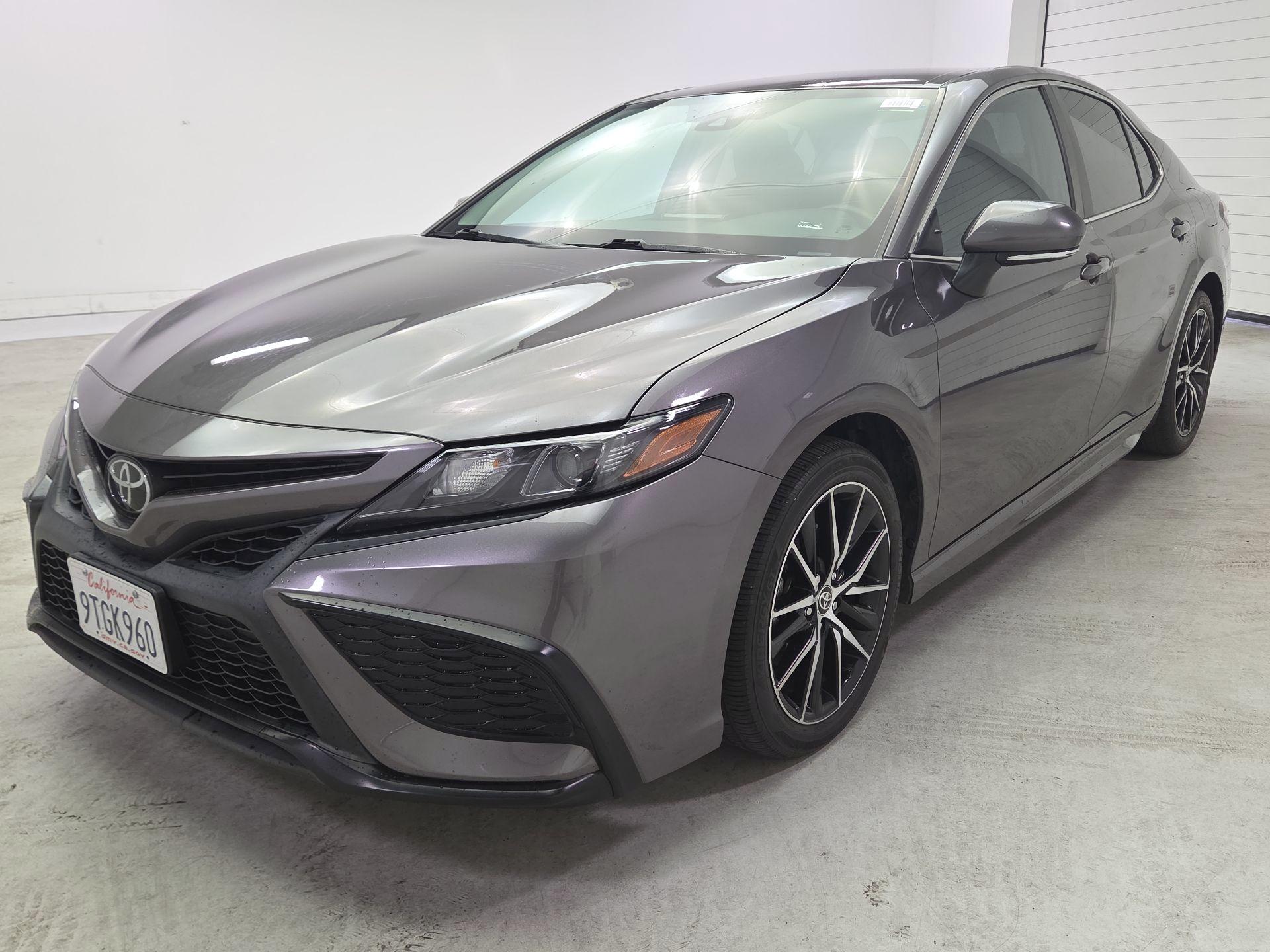 Thumbnail: 2023 Toyota Camry - 3