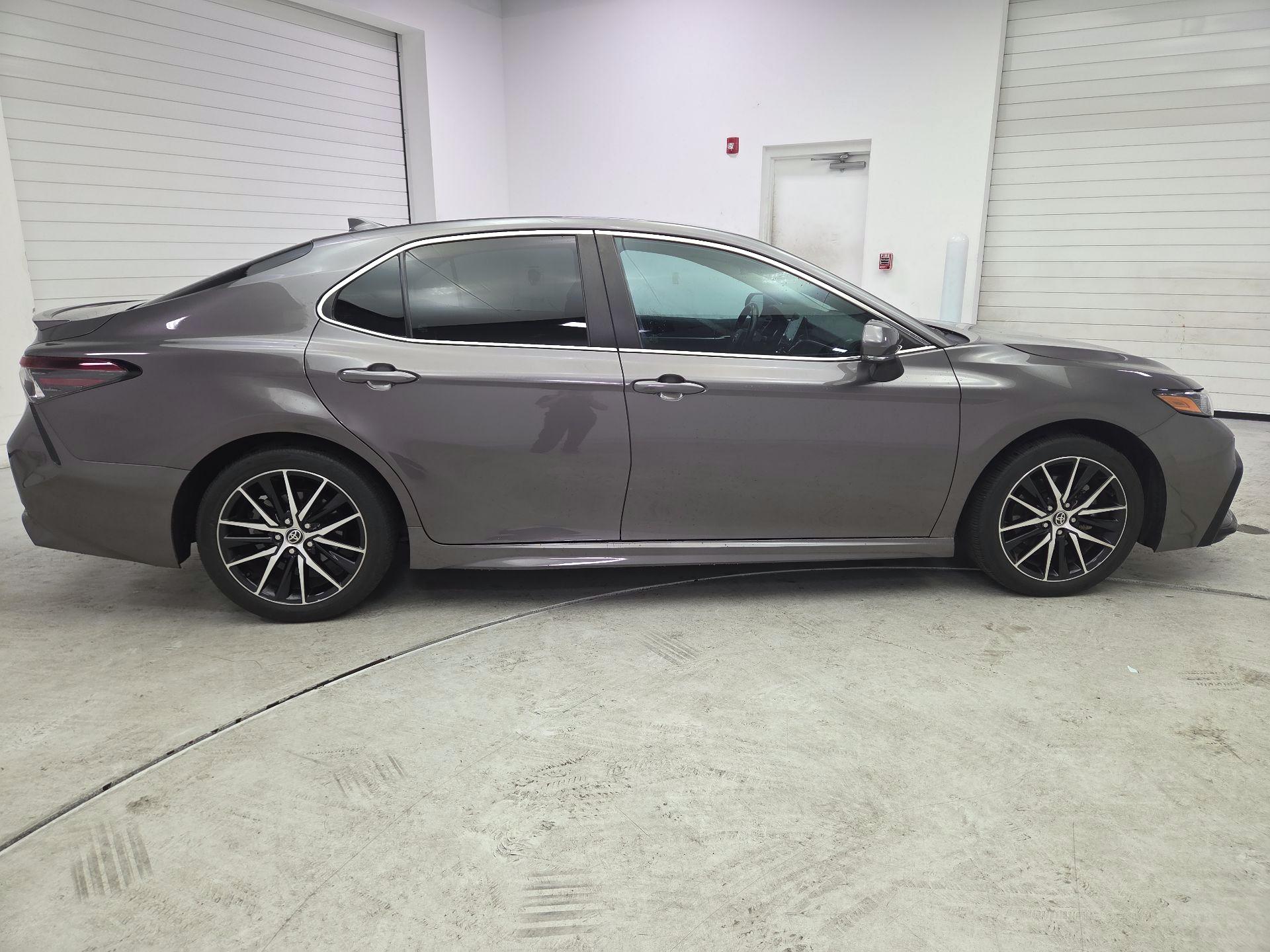 Thumbnail: 2023 Toyota Camry - 4