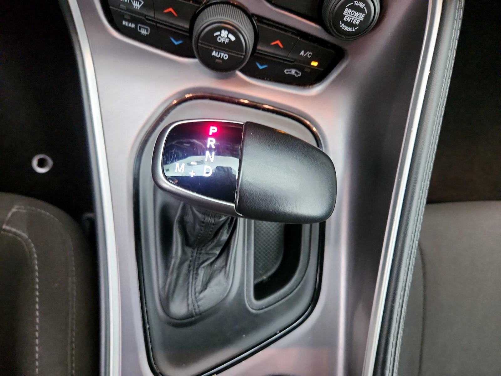 2022 Dodge Challenger R/T - Photo 17