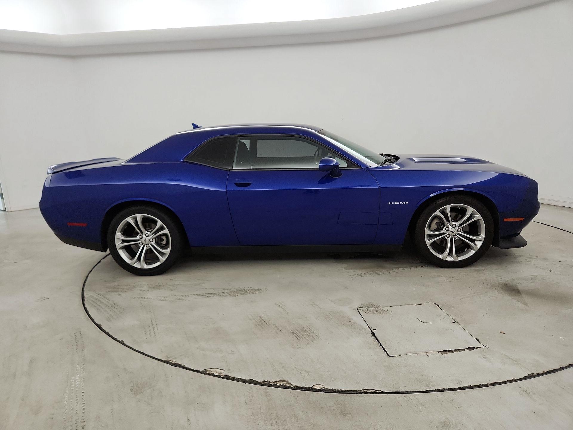 Thumbnail: 2022 Dodge Challenger - 4