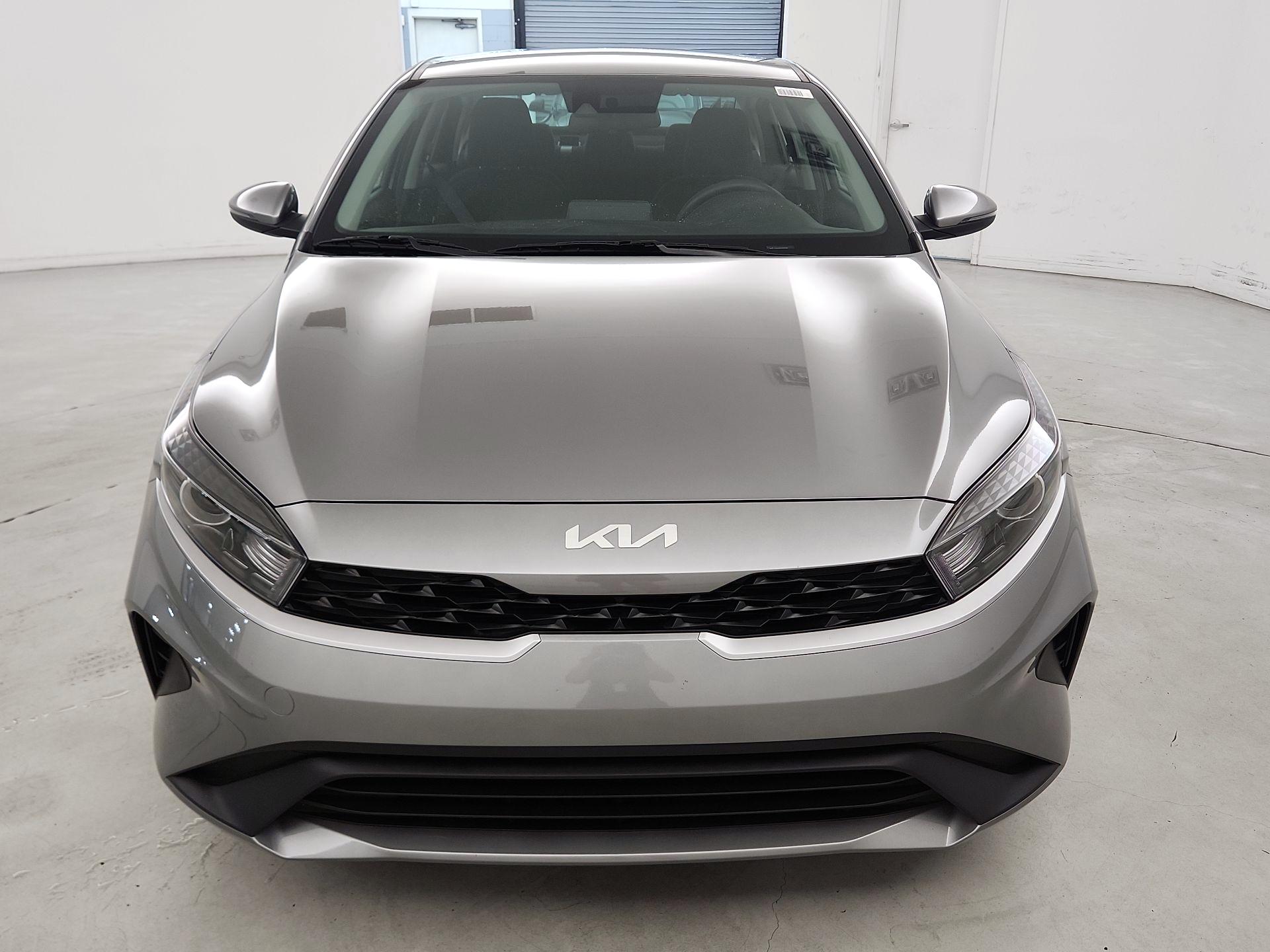 Thumbnail: 2023 Kia Forte - 2