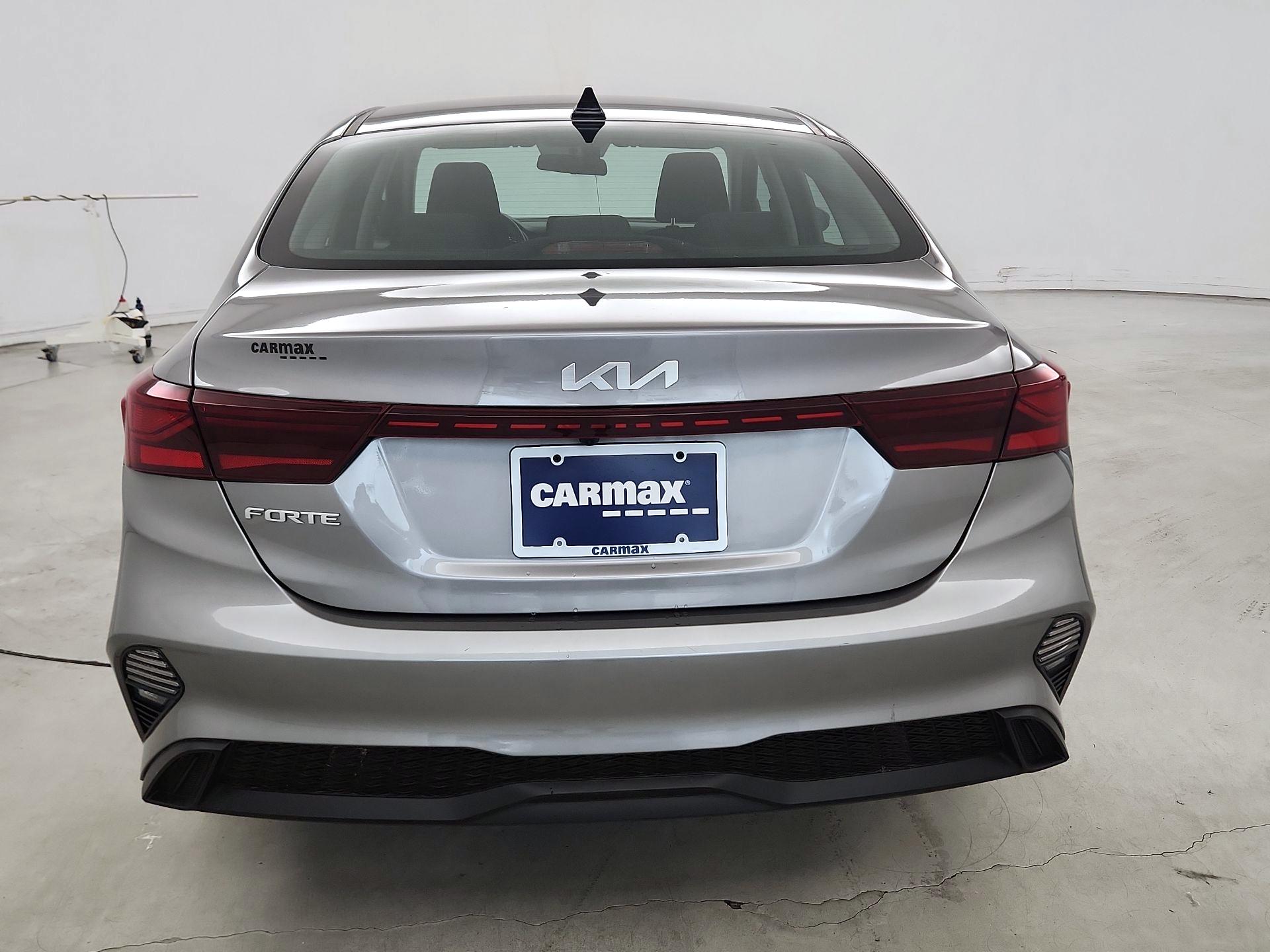 Thumbnail: 2023 Kia Forte - 6