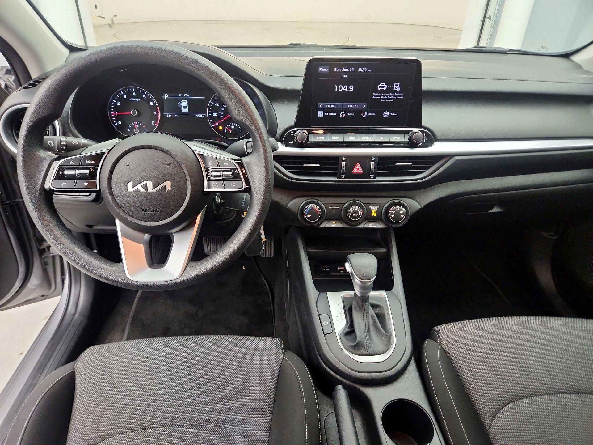 Thumbnail: 2023 Kia Forte - 8