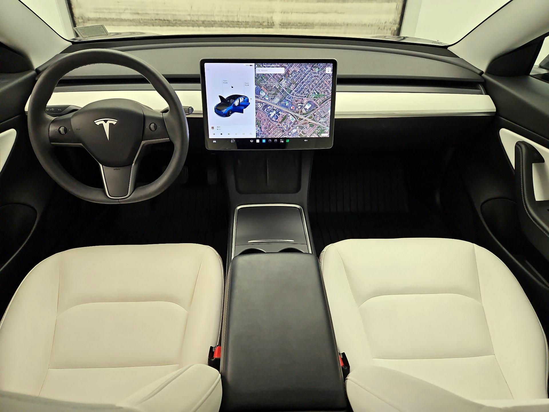 Thumbnail: 2021 Tesla Model 3 - 9