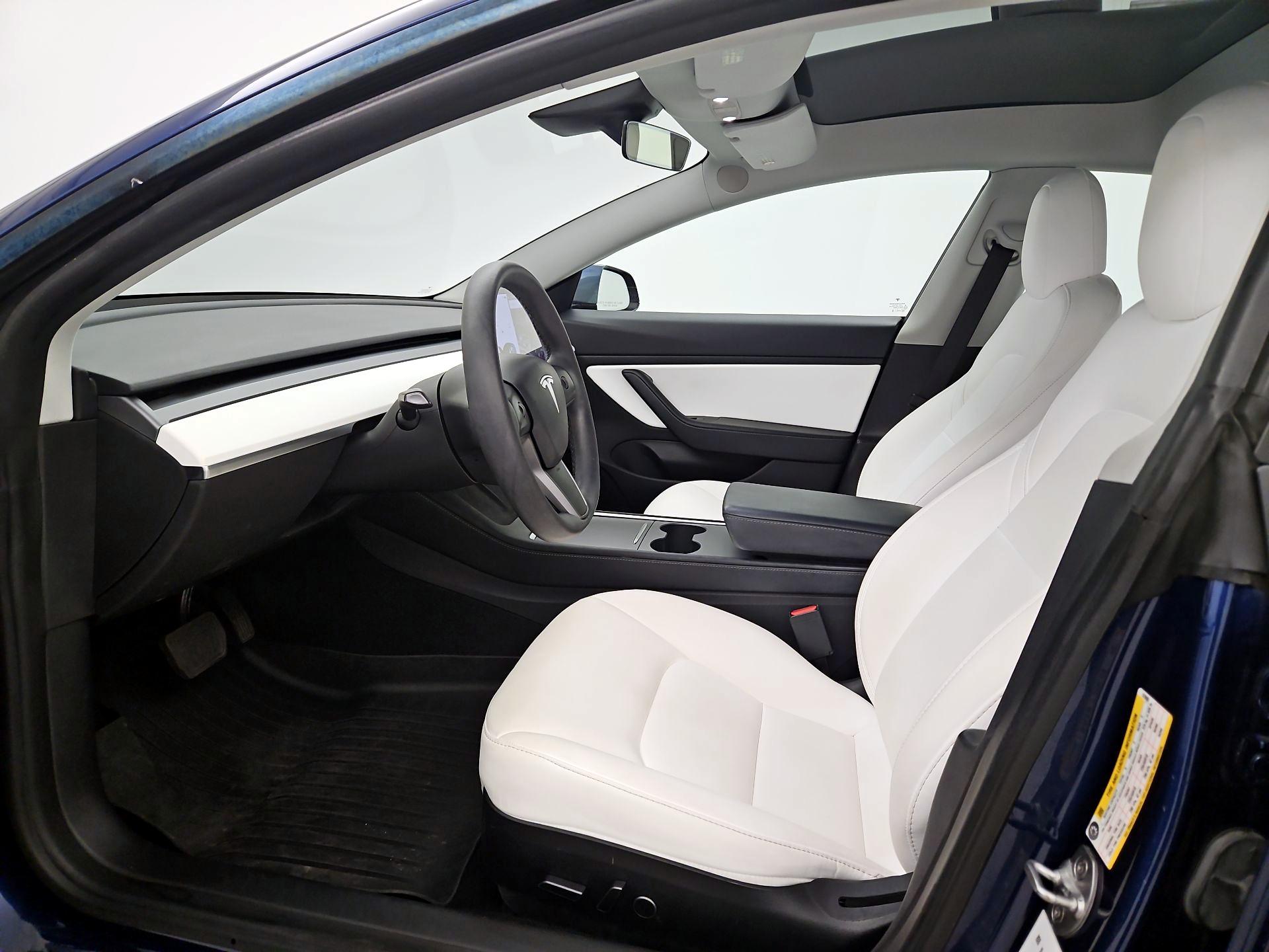 Thumbnail: 2021 Tesla Model 3 - 11