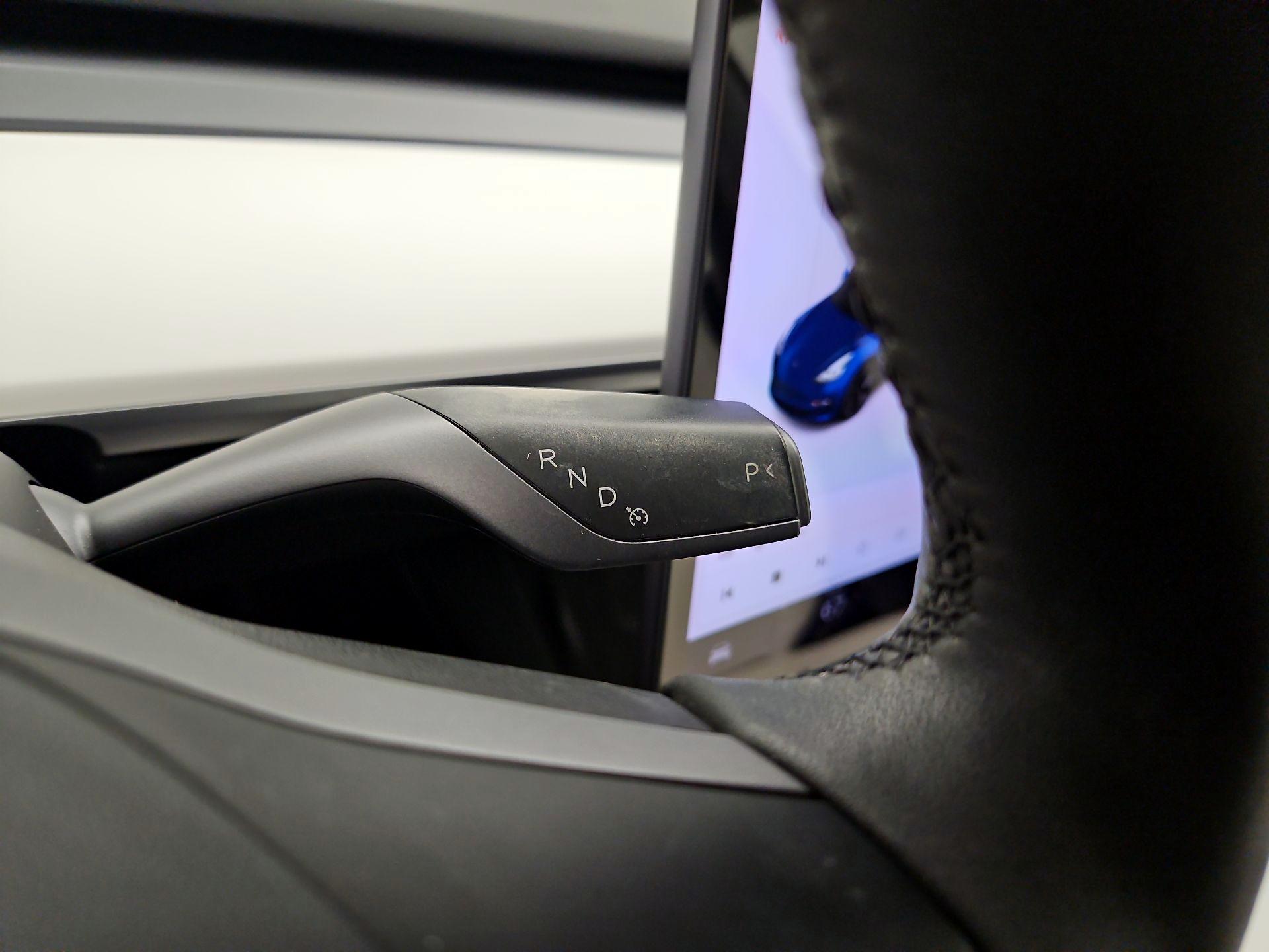 Thumbnail: 2021 Tesla Model 3 - 17