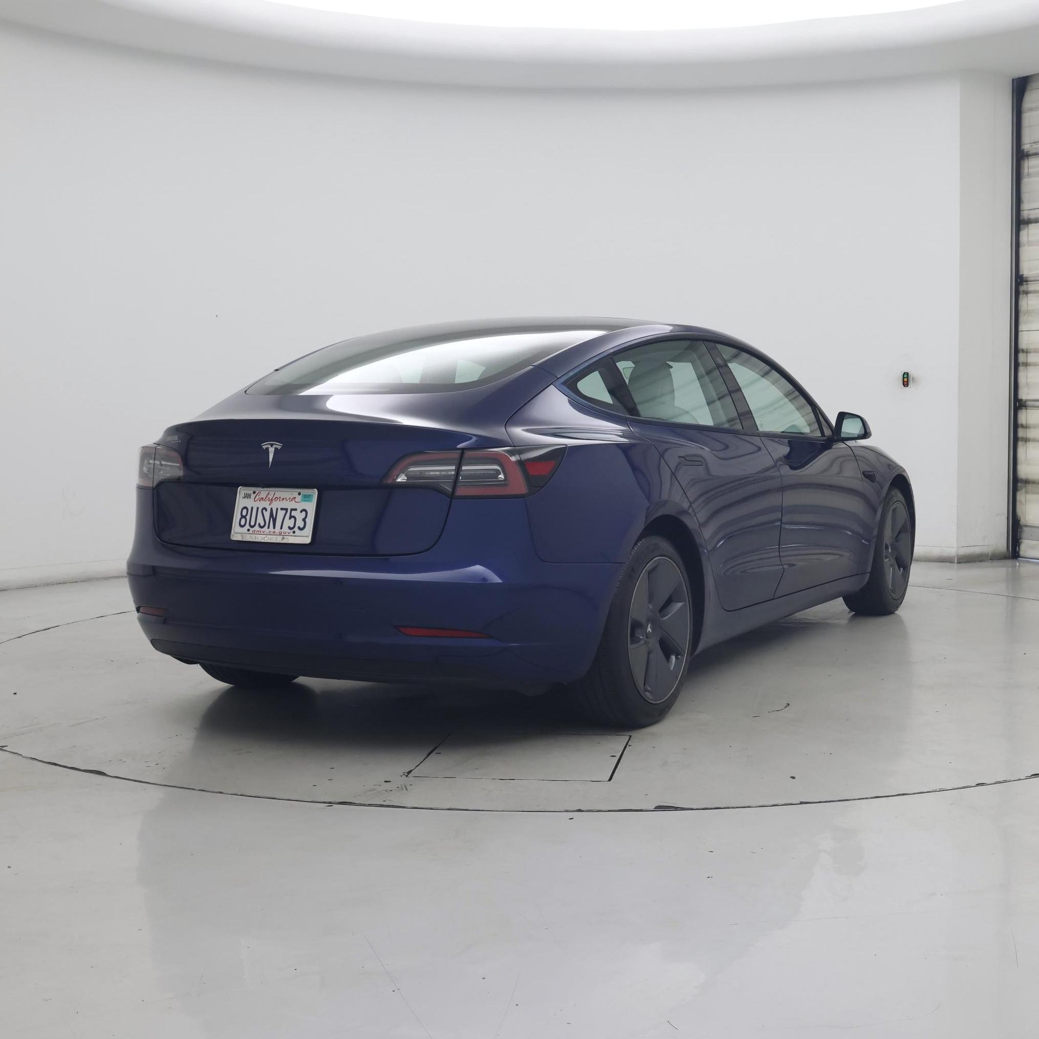 Thumbnail: 2021 Tesla Model 3 - 8