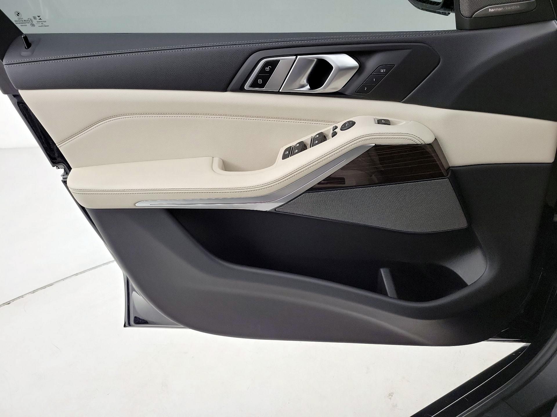 Thumbnail: 2020 BMW X5 - 12