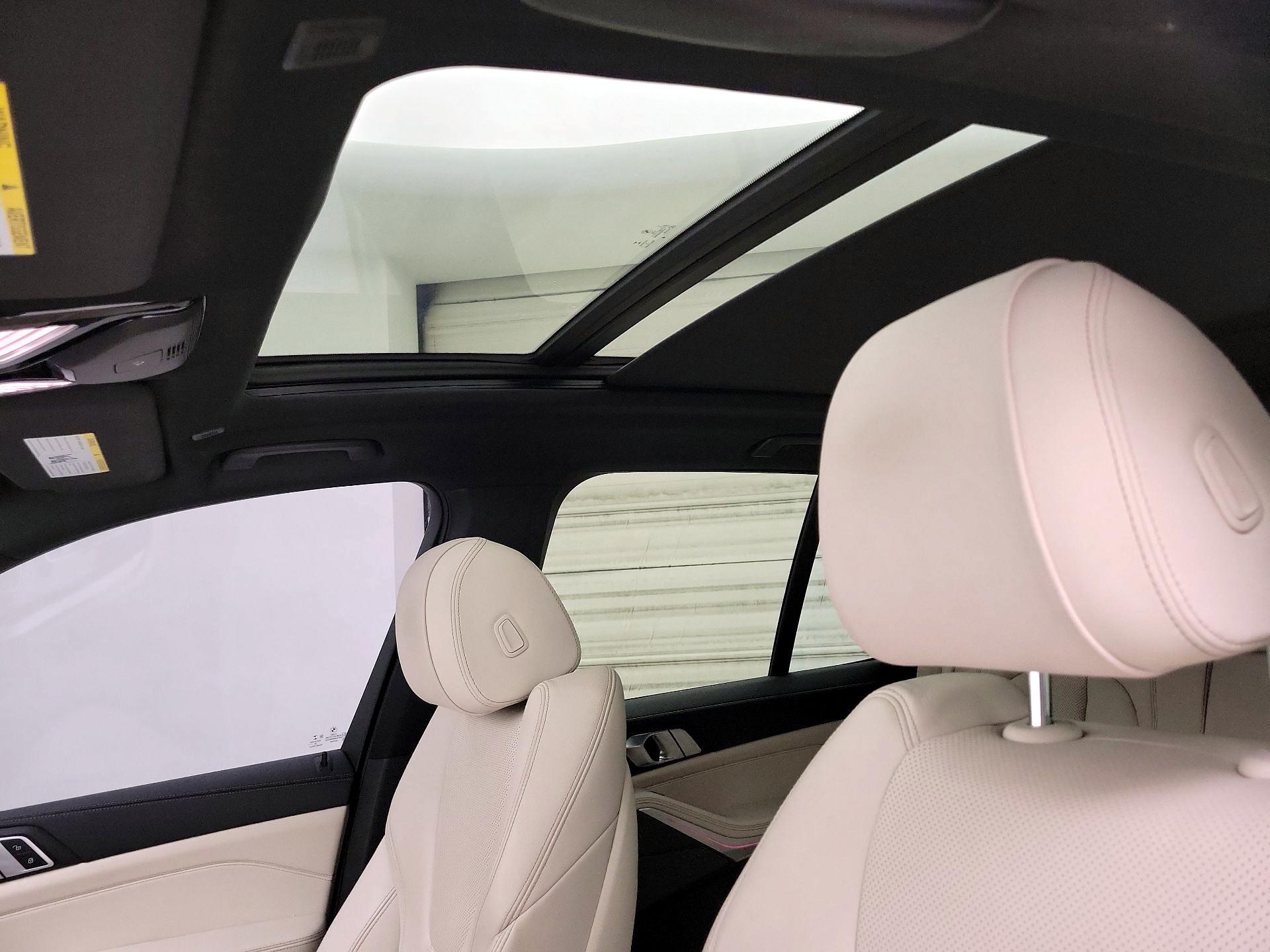 Thumbnail: 2020 BMW X5 - 20