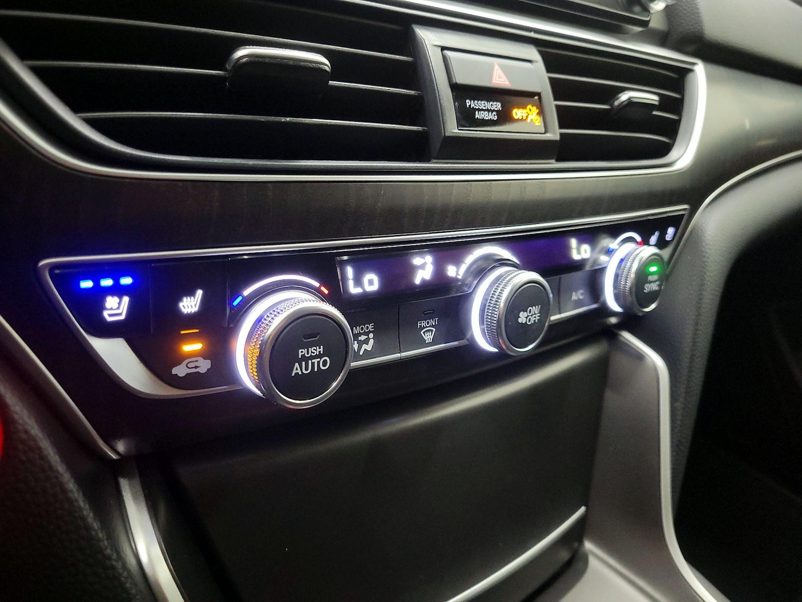 2020 Honda Accord Hybrid Touring - Photo 17