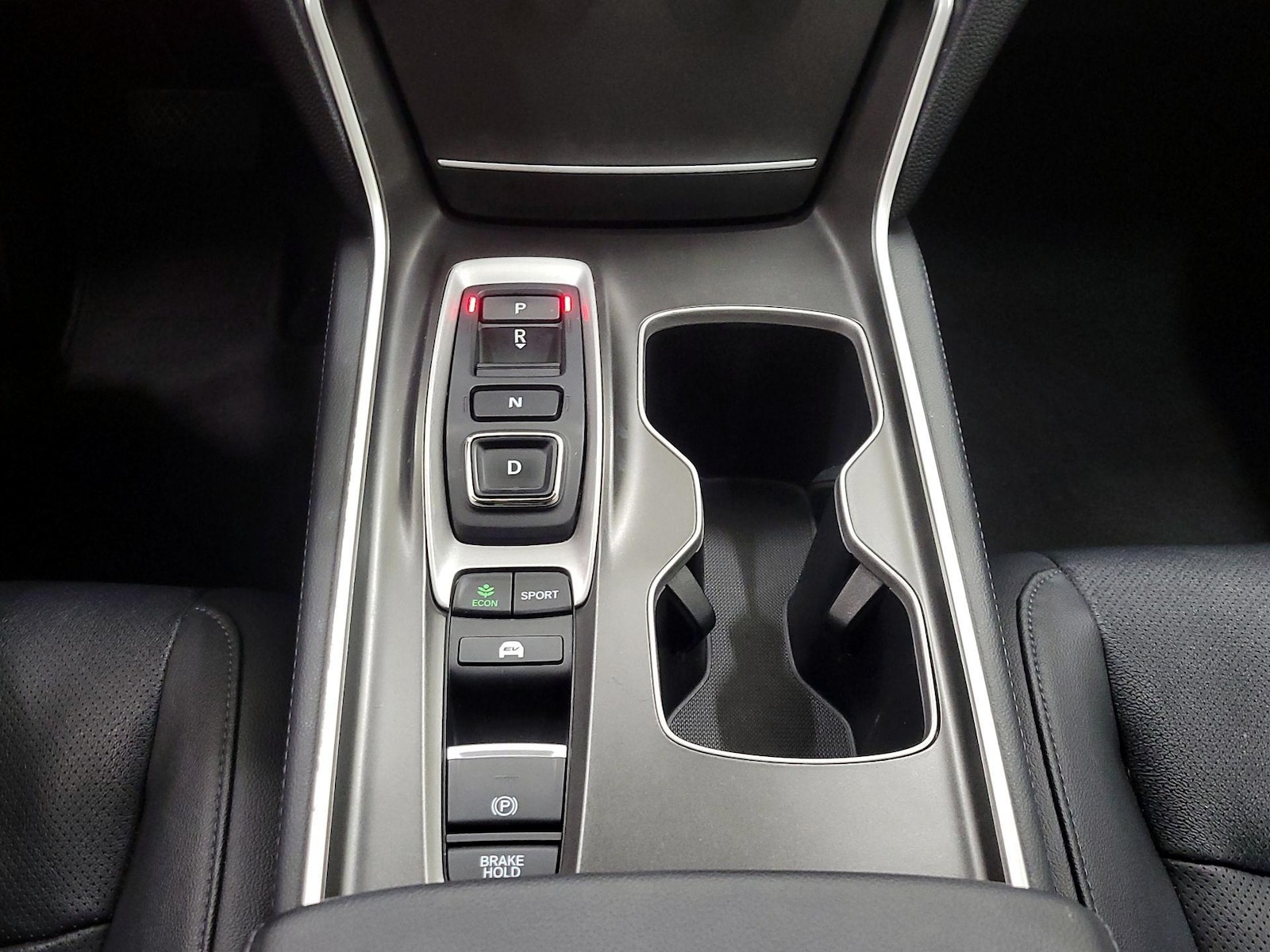 2020 Honda Accord Hybrid Touring - Photo 18