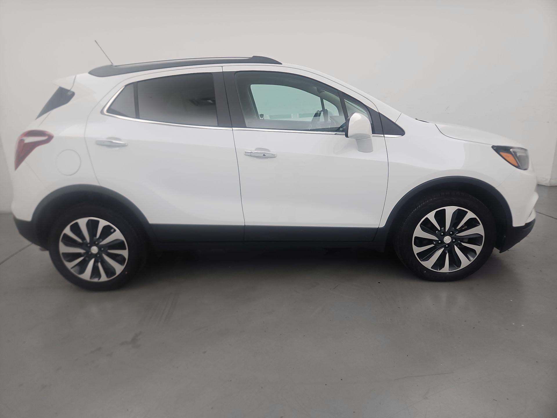 Thumbnail: 2022 Buick Encore - 4