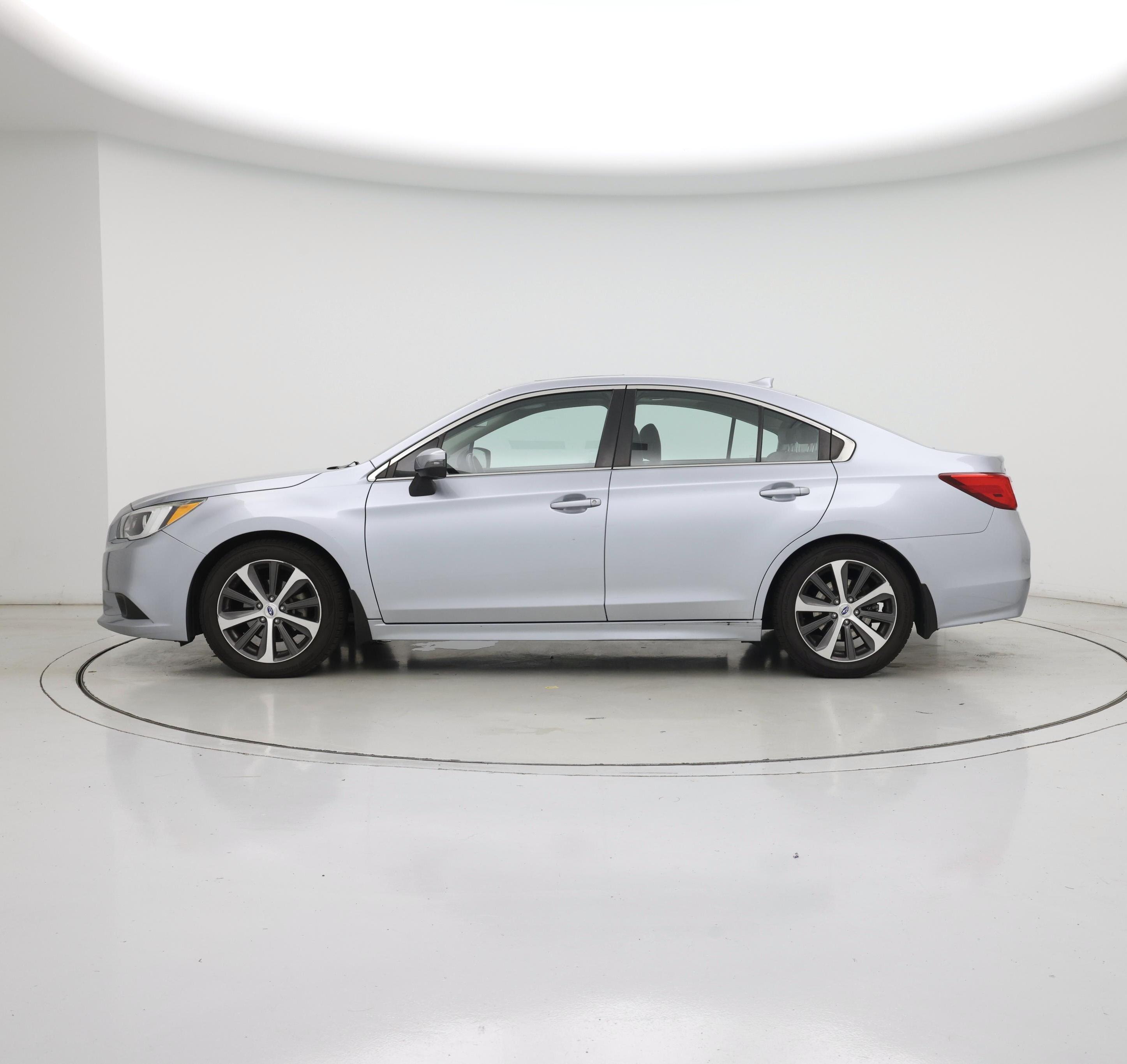 Thumbnail: 2017 Subaru Legacy - 3
