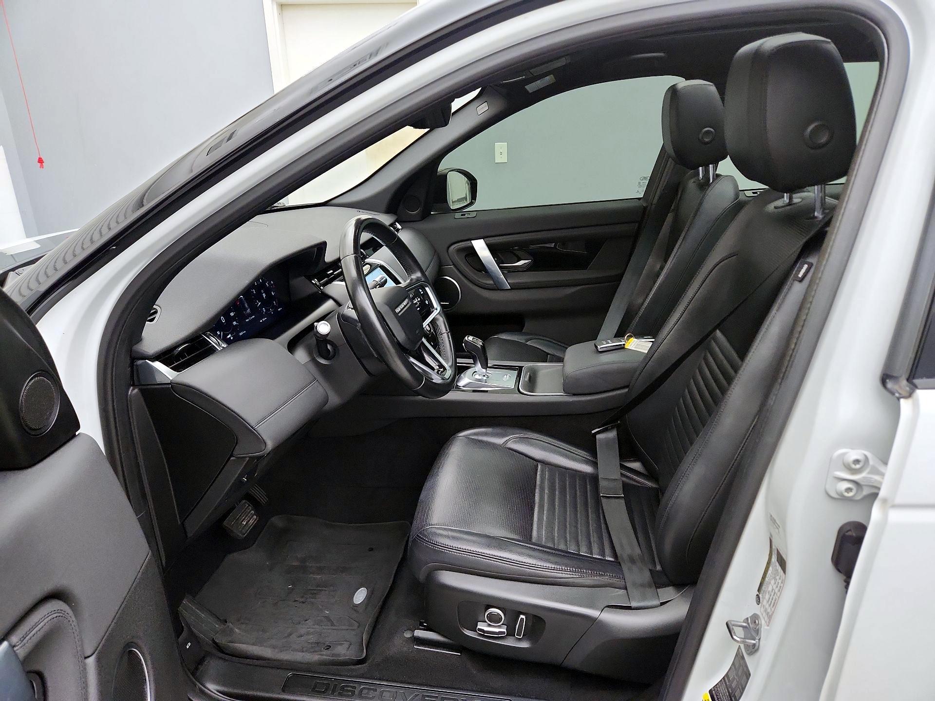 Thumbnail: 2021 Land Rover Discovery Sport - 11