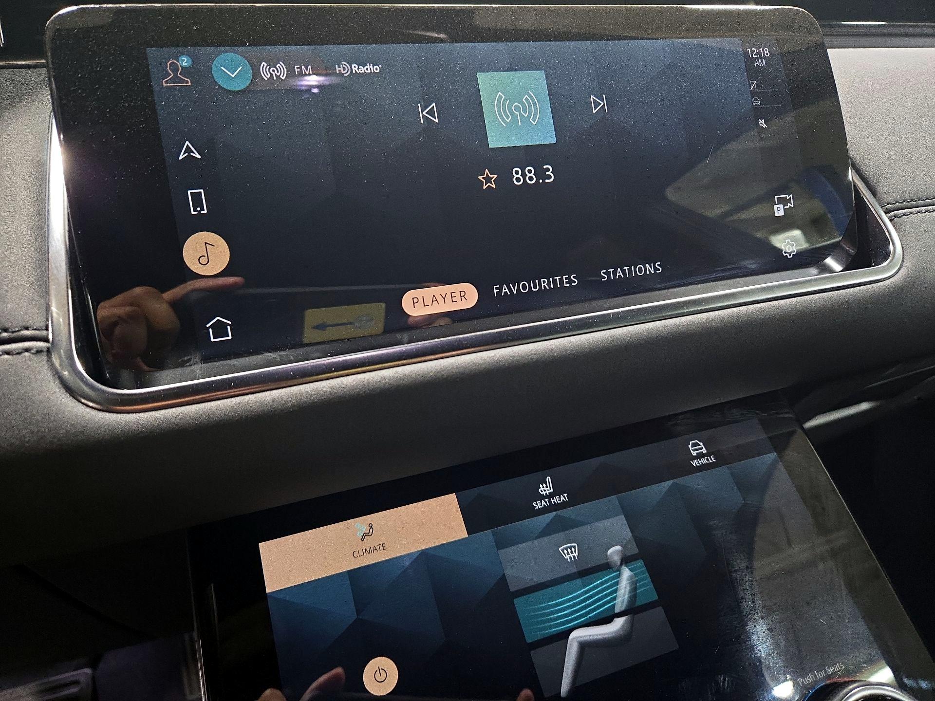 Thumbnail: 2021 Land Rover Range Rover Evoque - 16