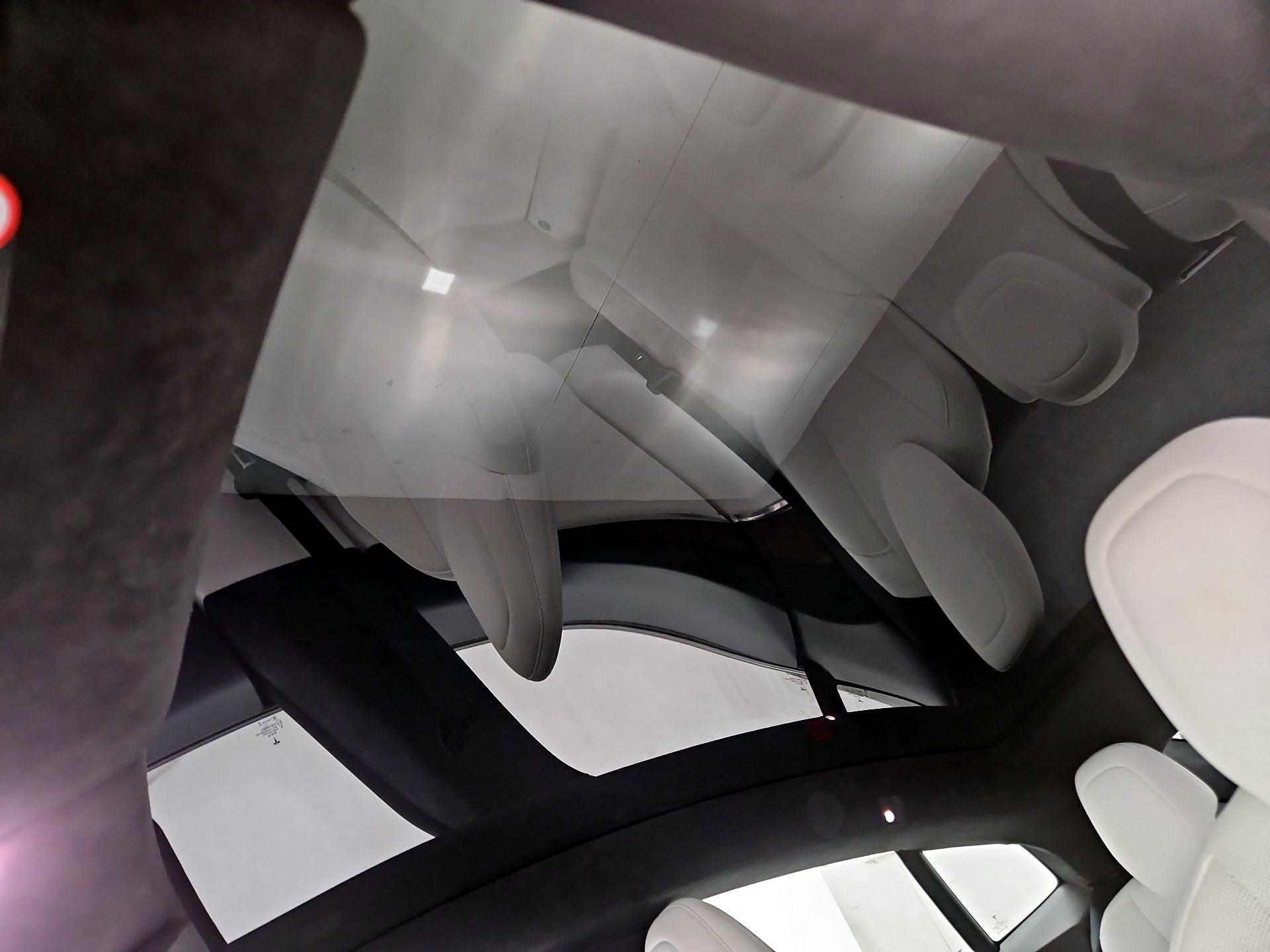 Thumbnail: 2022 Tesla Model S - 18