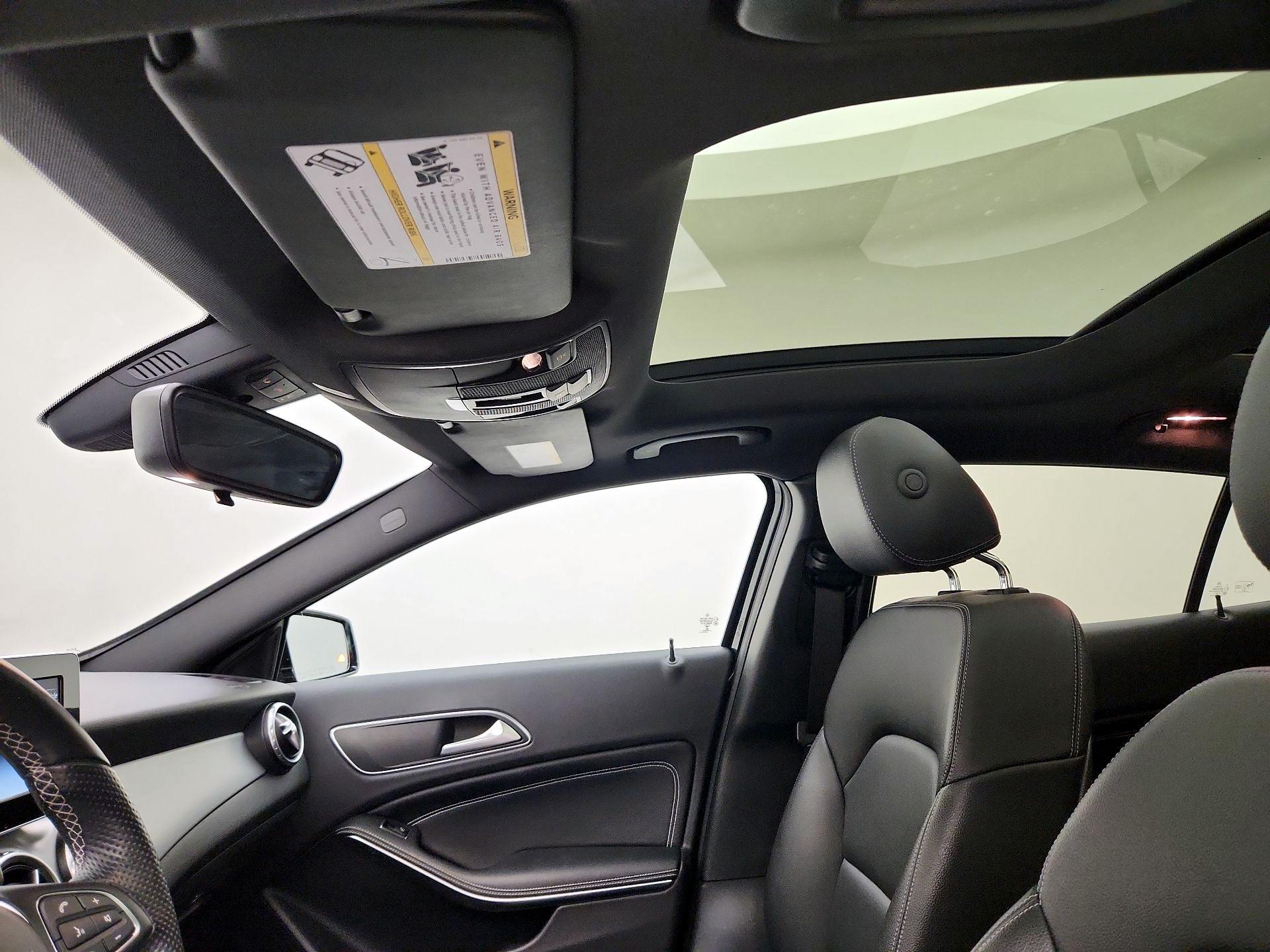 Thumbnail: 2016 Mercedes-Benz GLA - 19