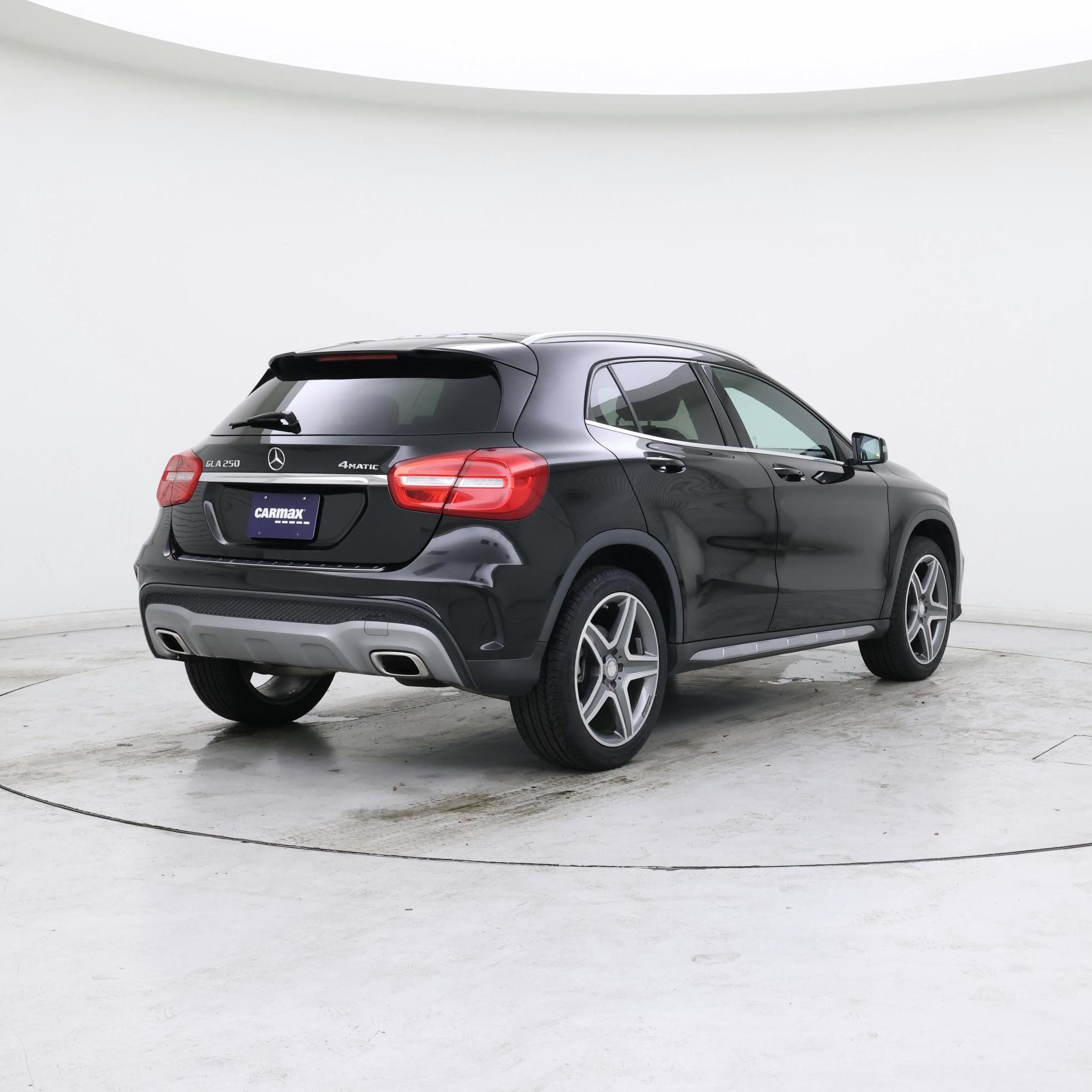 Thumbnail: 2016 Mercedes-Benz GLA - 8