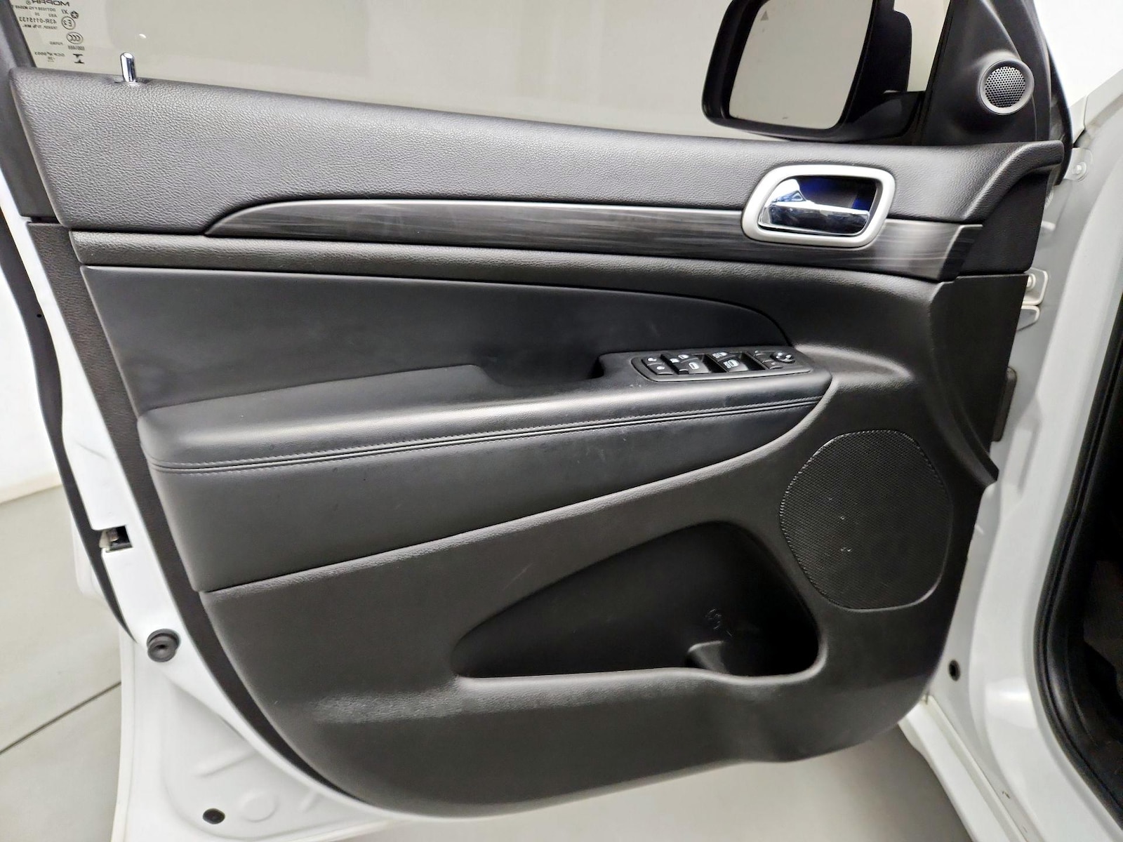2020 Jeep Grand Cherokee Altitude - Photo 13