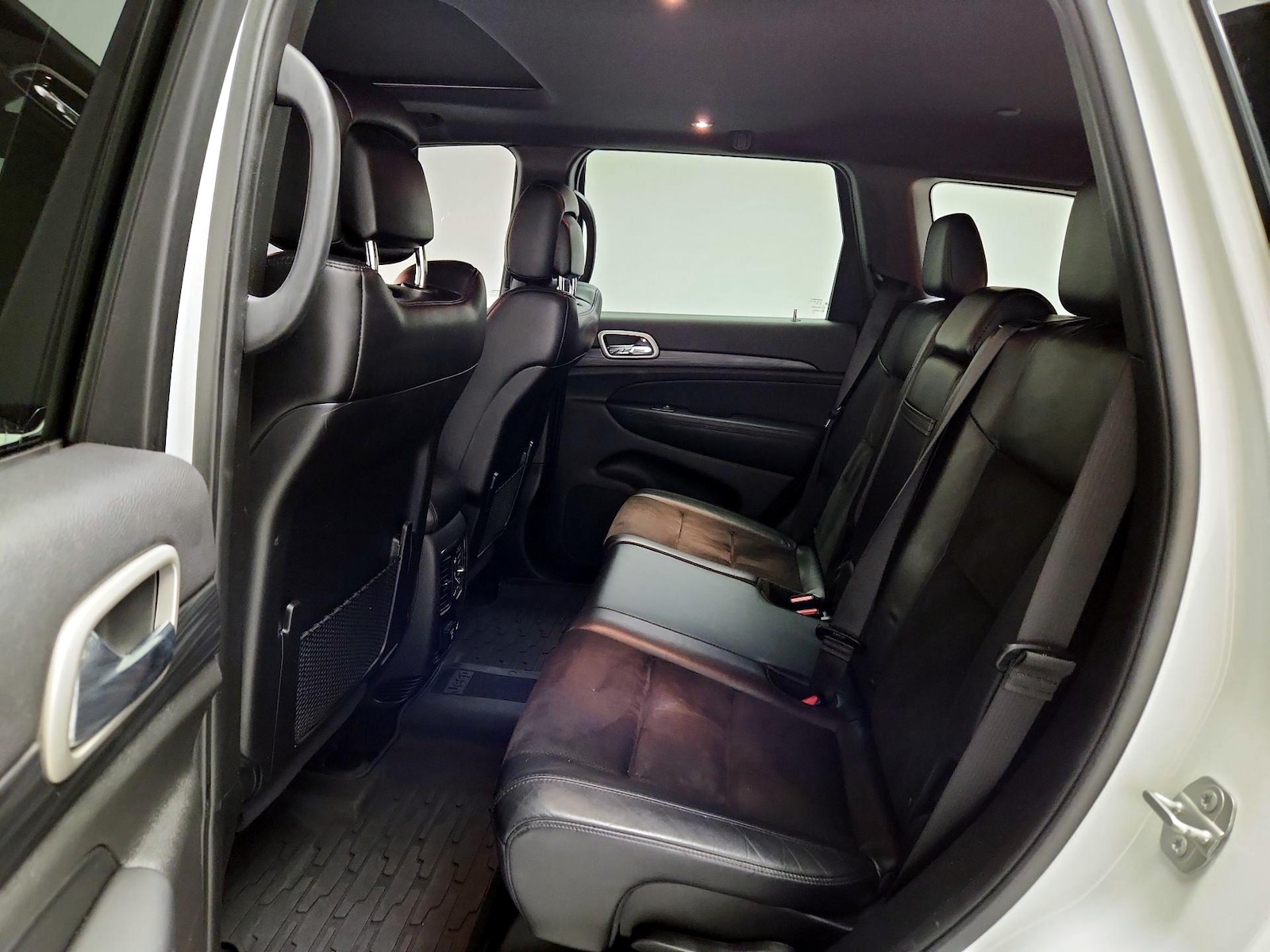 2020 Jeep Grand Cherokee Altitude - Photo 22