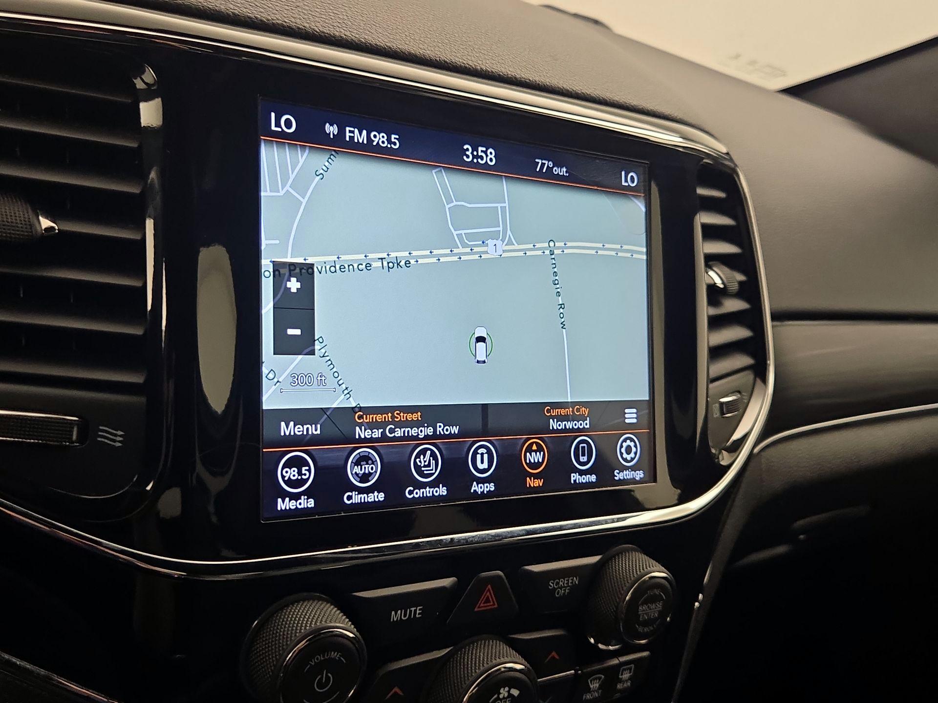 Thumbnail: 2021 Jeep Grand Cherokee - 14
