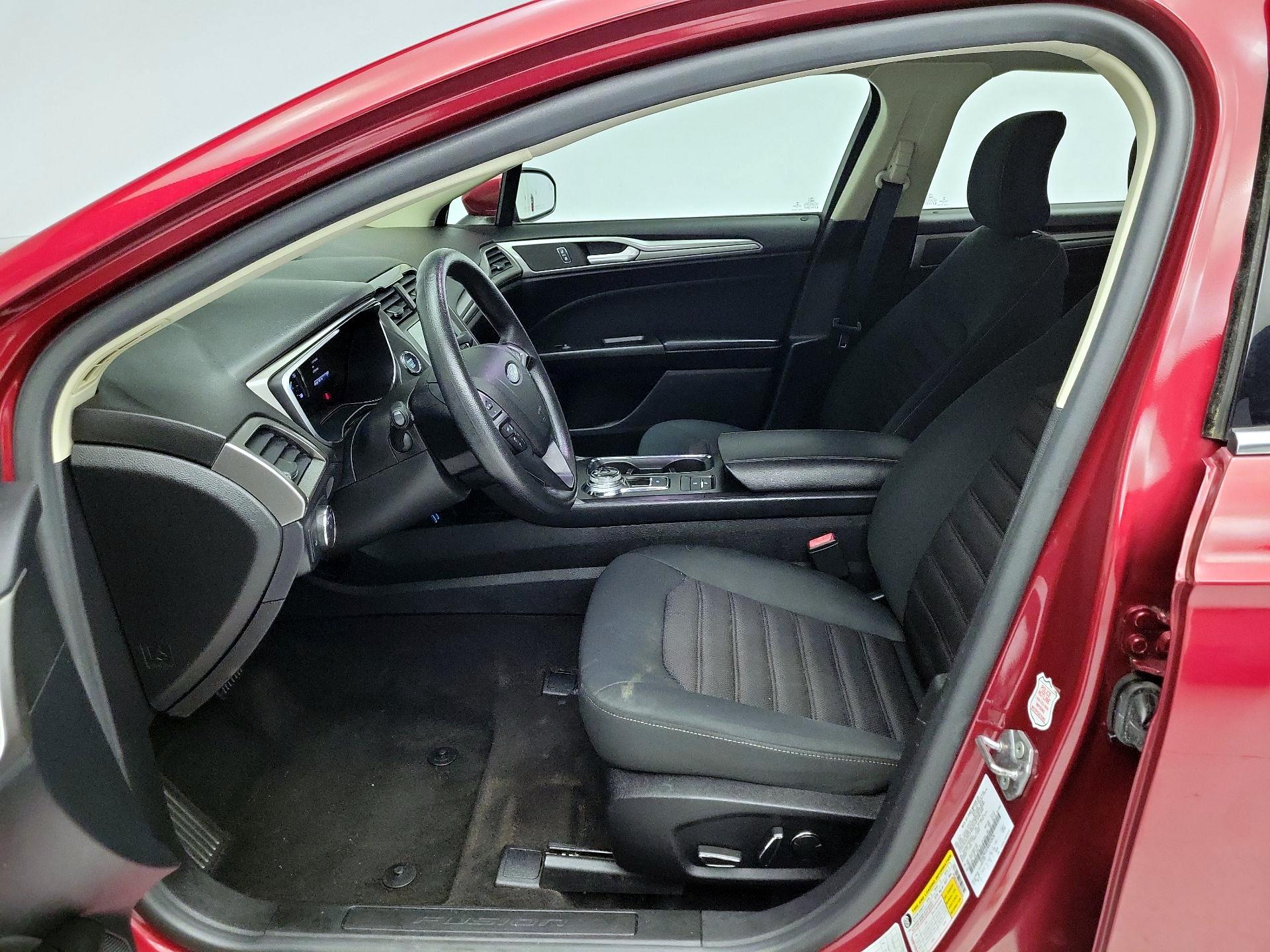 Thumbnail: 2019 Ford Fusion - 11