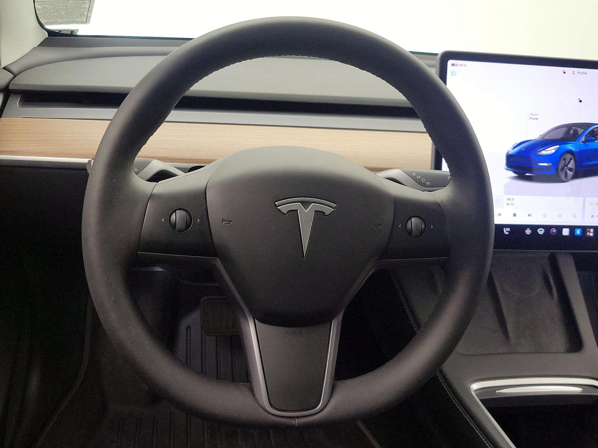 Thumbnail: 2023 Tesla Model 3 - 10